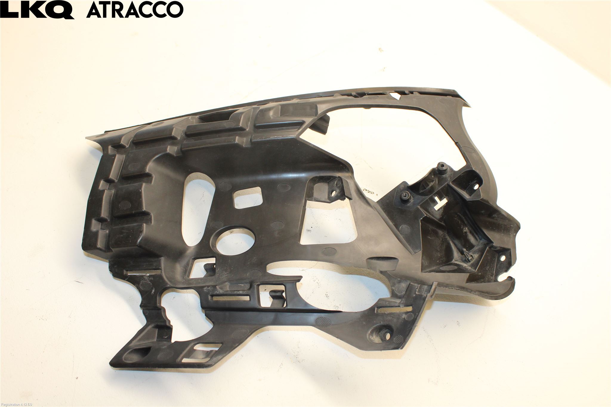 Volvo V60 14-18 Støtfanger Foran Feste