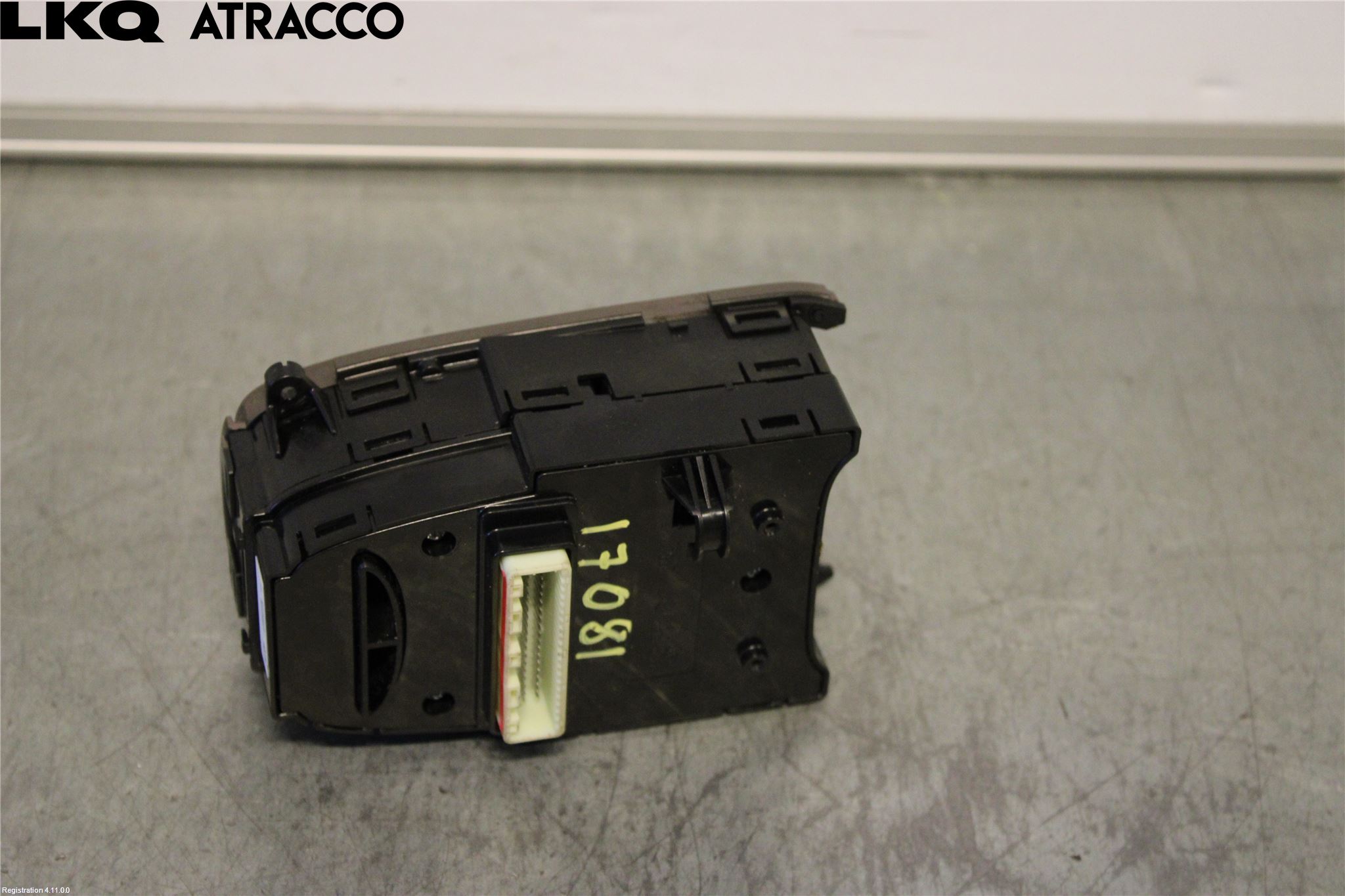 Hyundai IONIQ AE 17-22 Bryter Parkeringsbrems