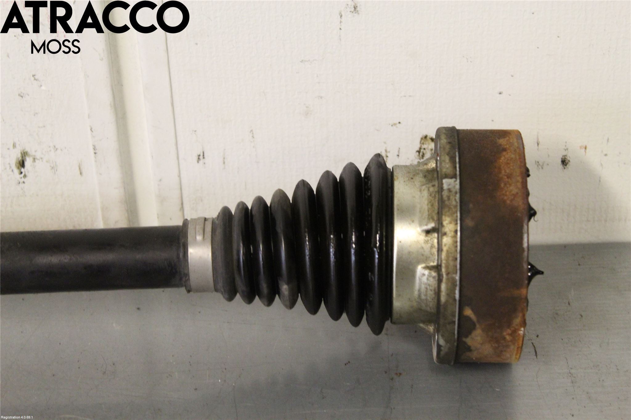 Volkswagen VW GOLF VI 09-13 Drivaksel Foran Kompl Venstre