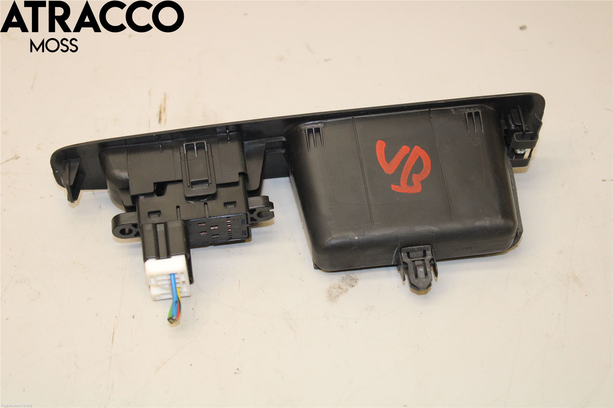 Nissan QASHQAI 10-14 Bryter Vindusheis