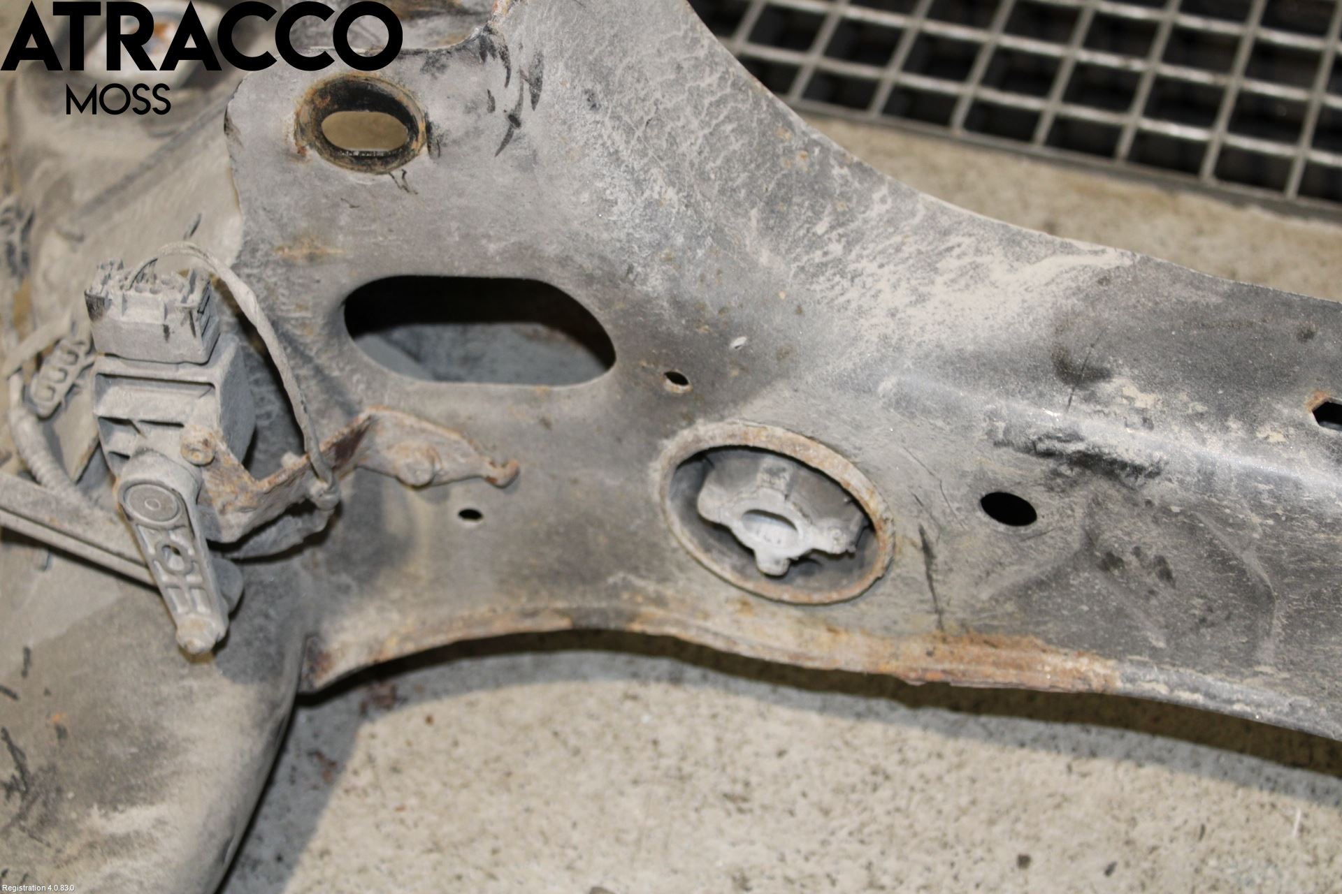 BMW 3 F30/F31/F80 12-19 Bakaksel Feste Travers-Ramme