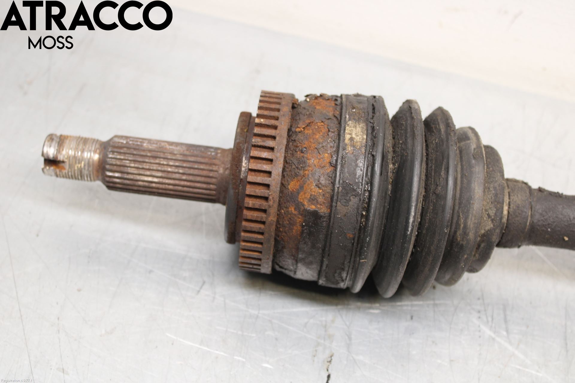 Hyundai i40 08-15 Drivaksel Foran Kompl Høyre