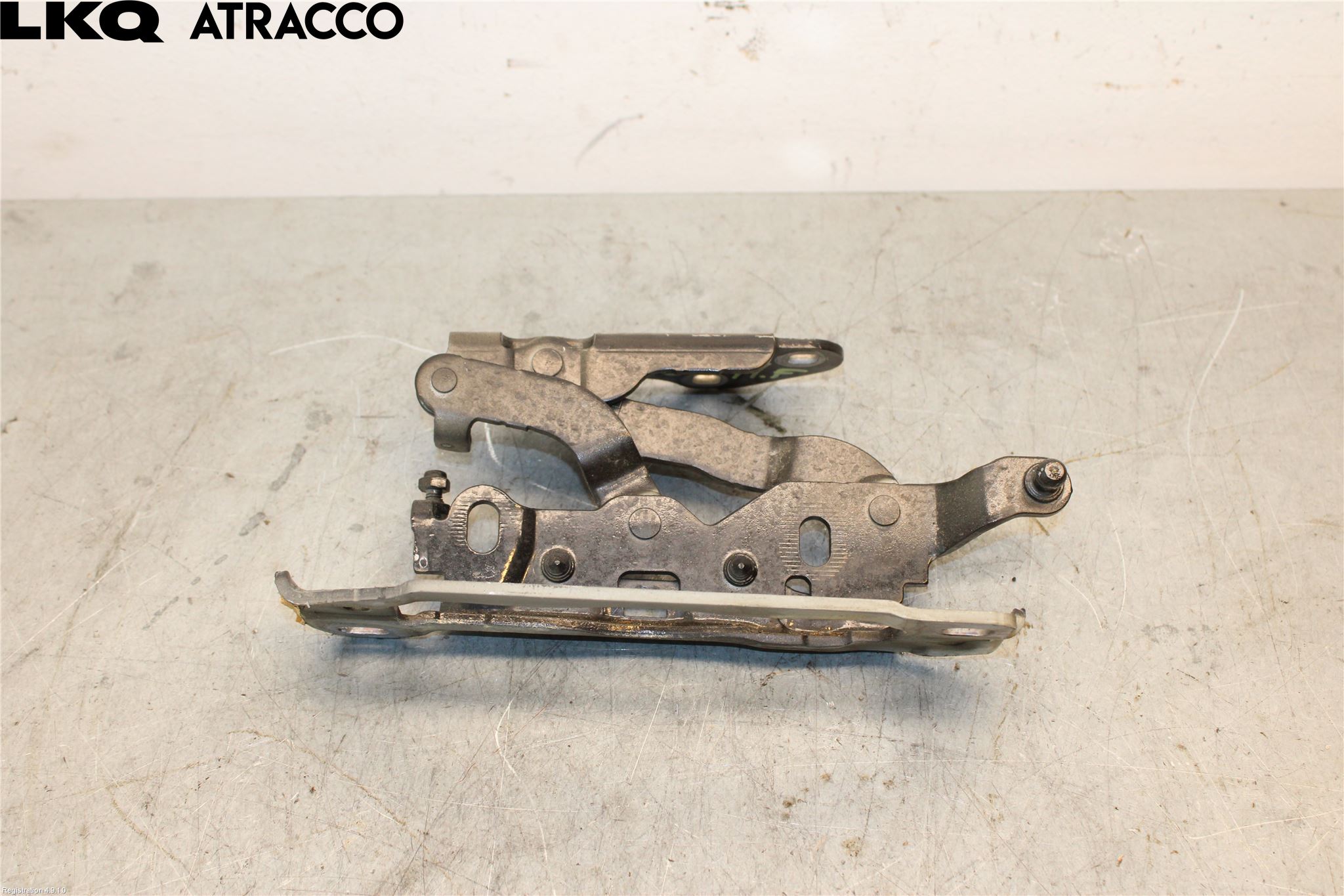 Mercedes-Benz MB C-KLASS (W204) 07-15 Panser Hengsel - Hengsler