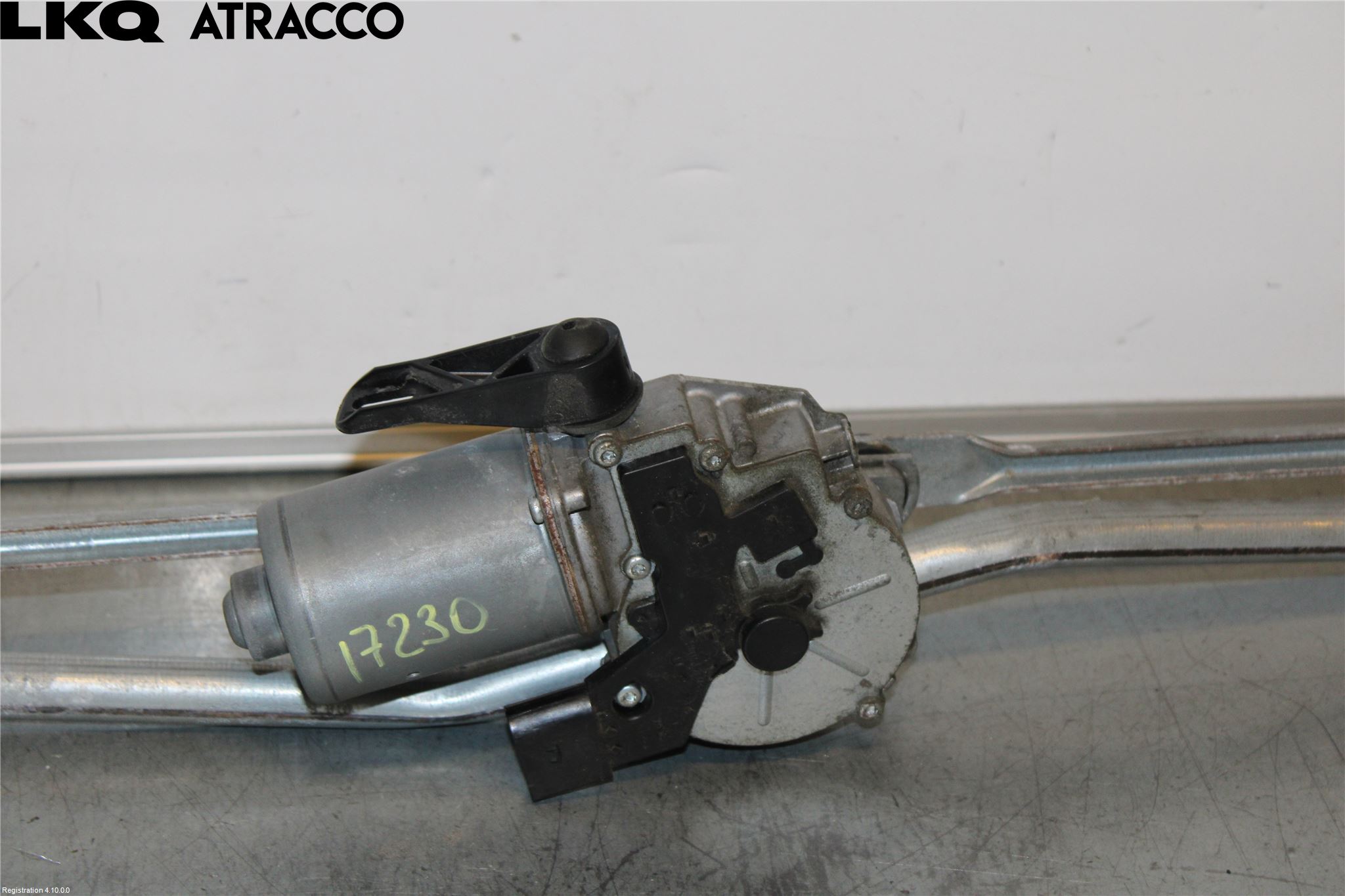 Mercedes-Benz MB SPRINTER (W906) 06-18 Viskermotor Frontrute