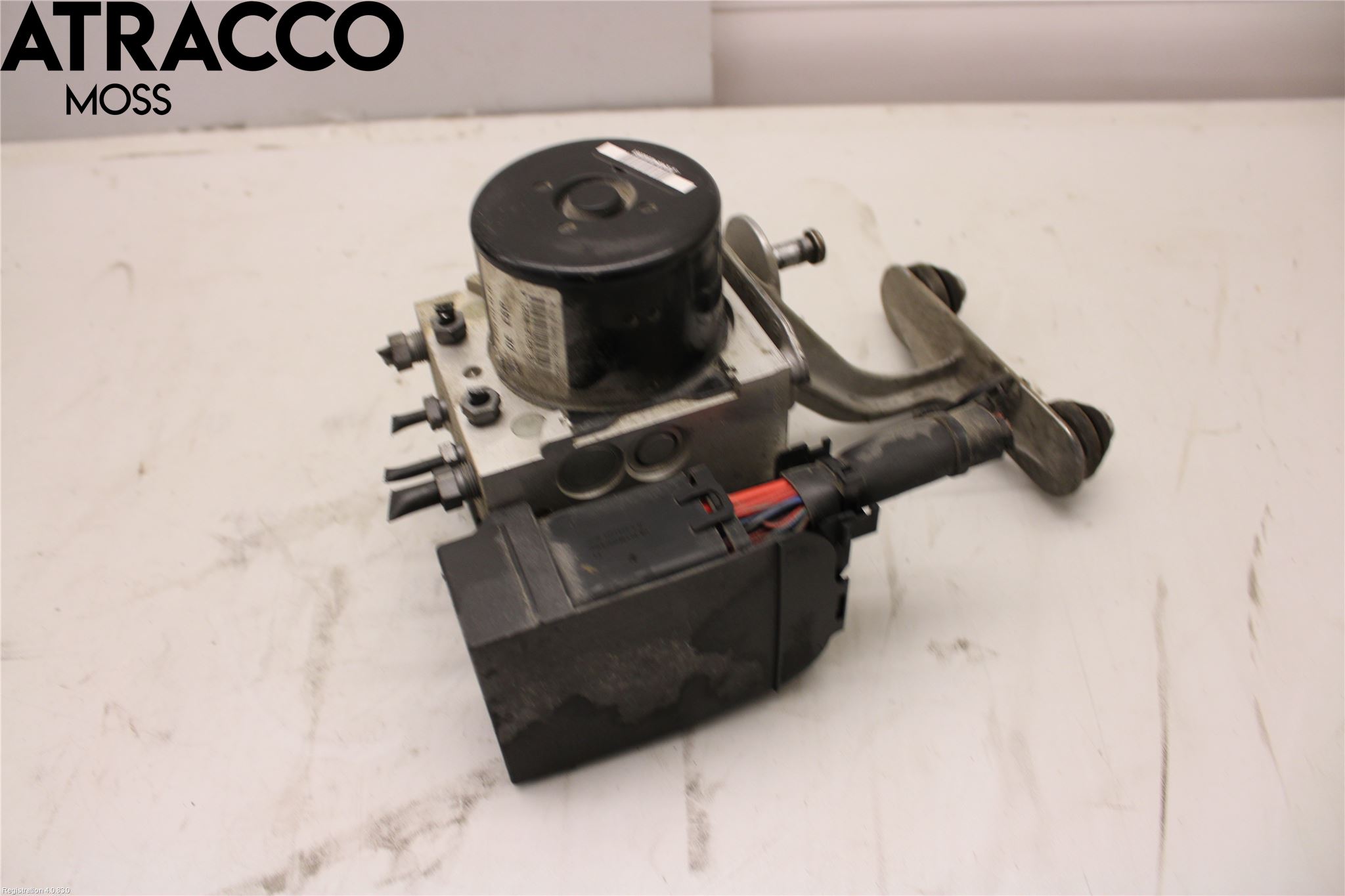 Mercedes-Benz MB C-KLASS (W204) 07-15 Abs Hydraulikkaggregat