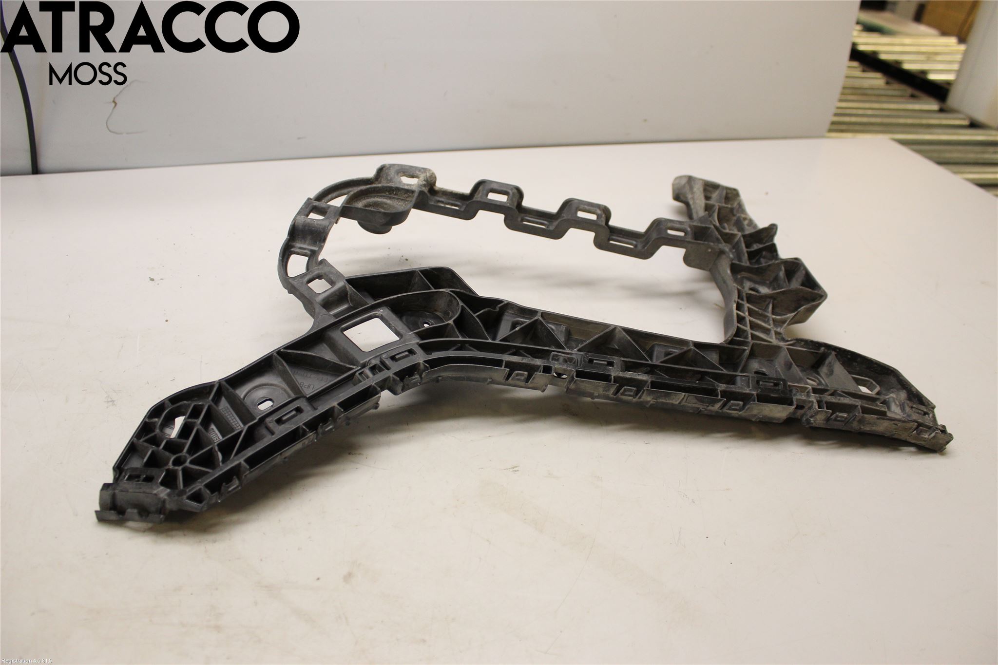 Volkswagen VW PASSAT 15-19 Støtfanger Bak Feste