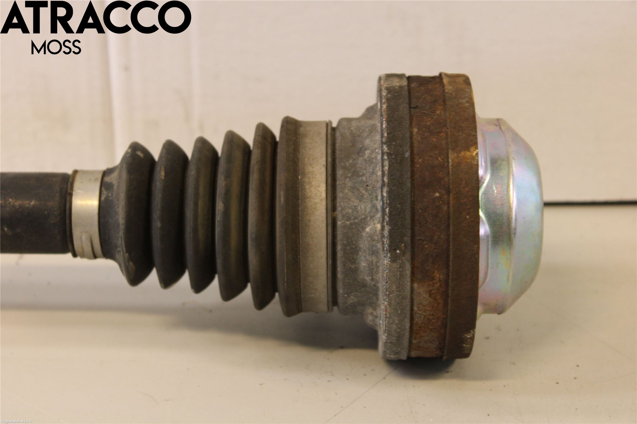 Audi Q5 09-16 Drivaksel Bak Kompl Venstre