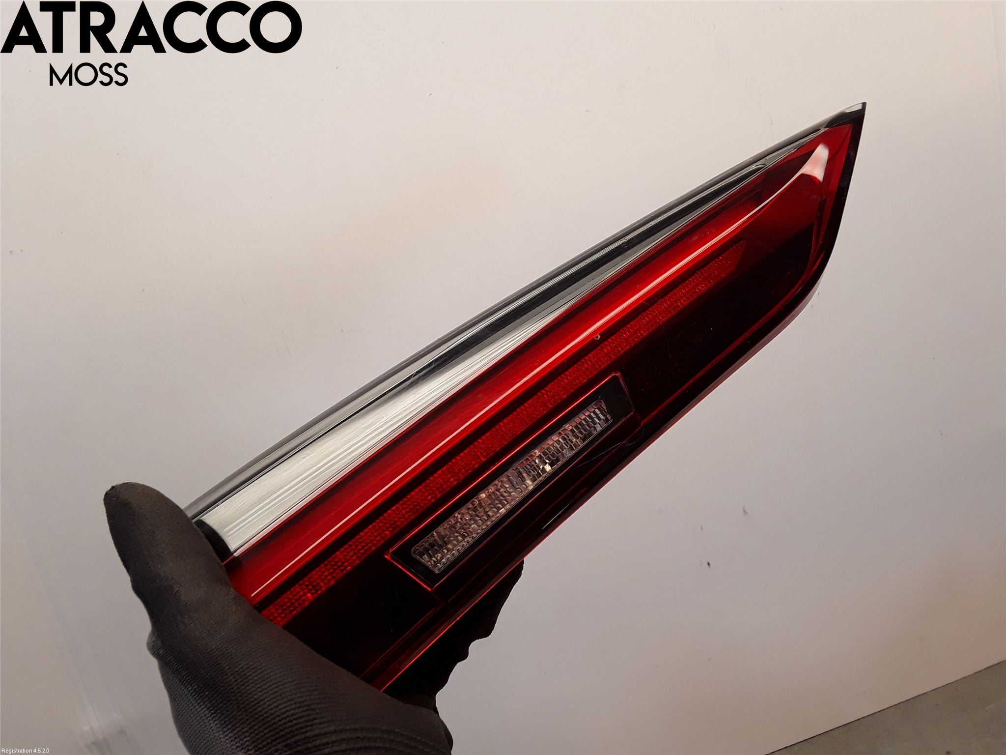 BMW 3 F30/F31/F80 12-19 Baklykt Venstre  På Luke(Indre