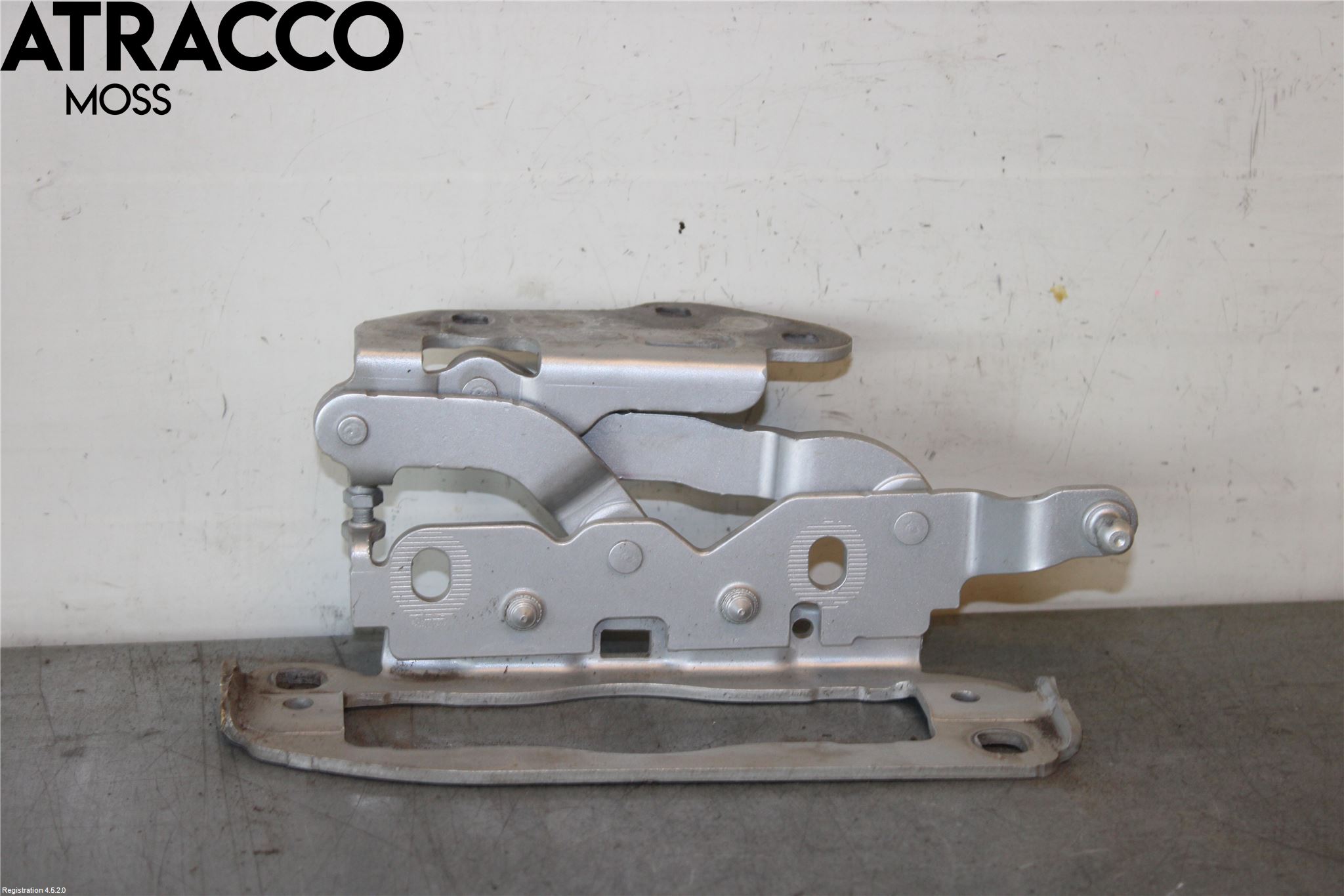Mercedes-Benz MB C-KLASS (W204) 07-15 Panser Hengsel - Hengsler