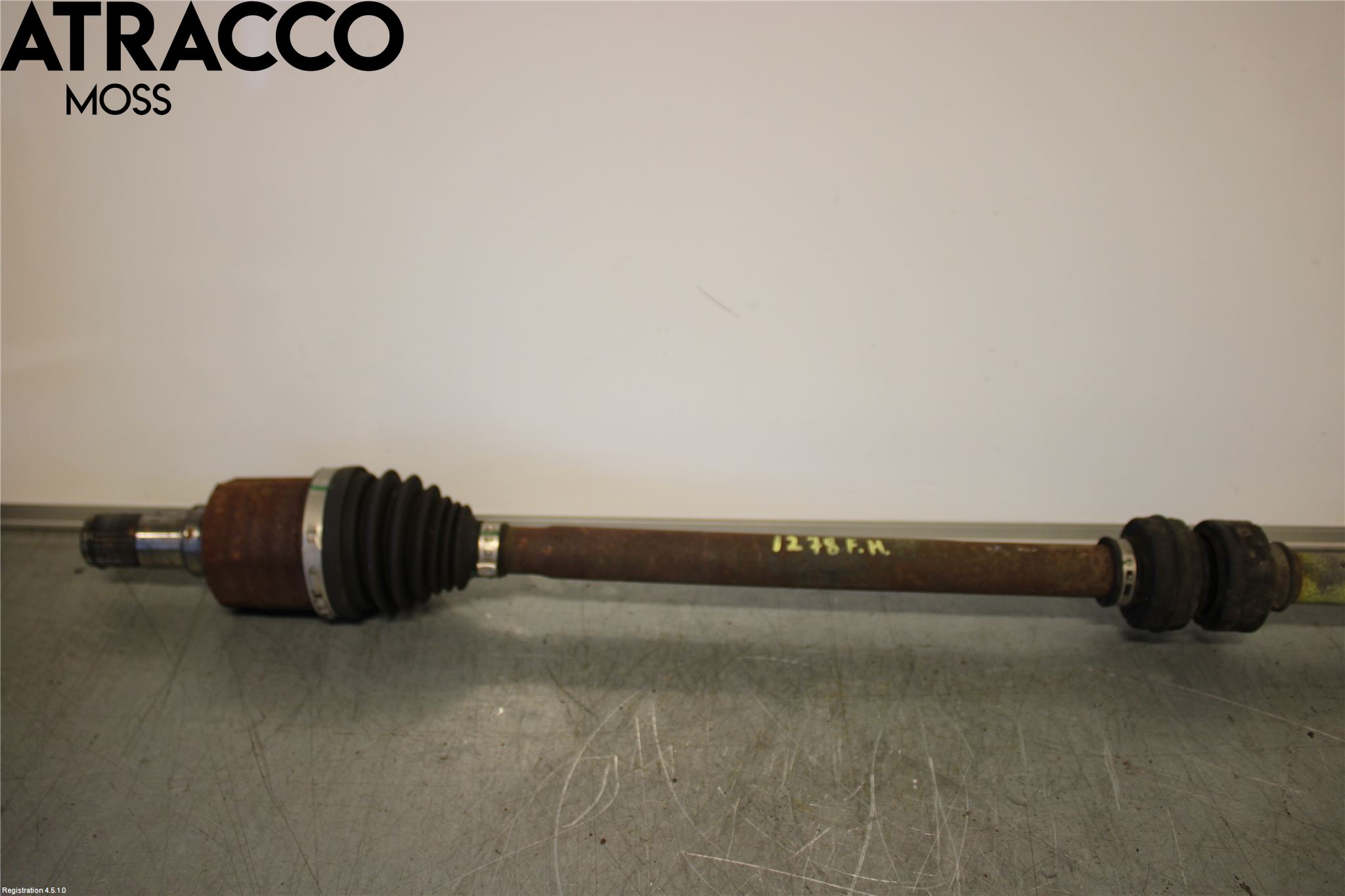 Hyundai i30 PD 17- Drivaksel Foran Kompl Høyre