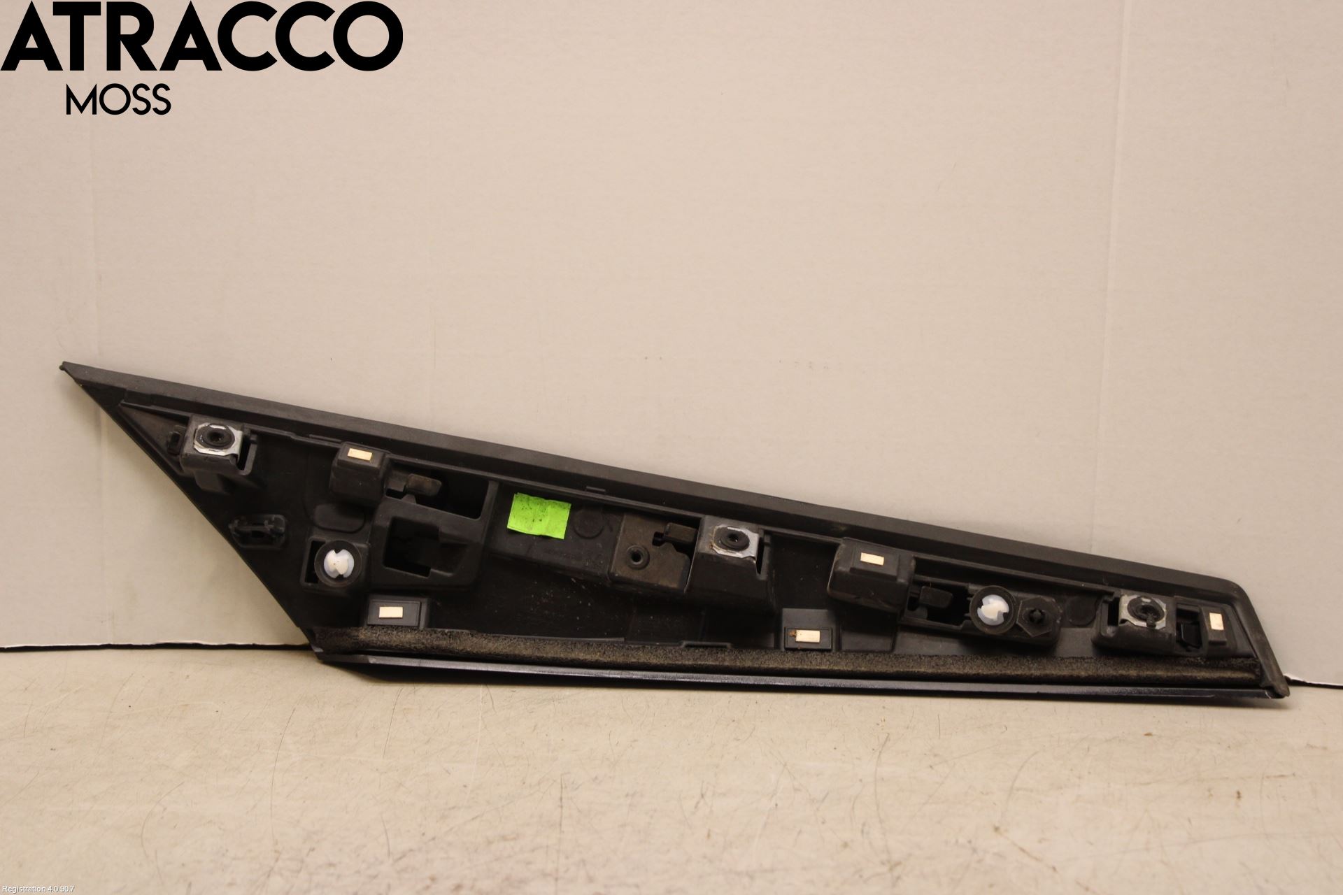 Peugeot 2008/E-2008 20- Bakrute Dekorlist