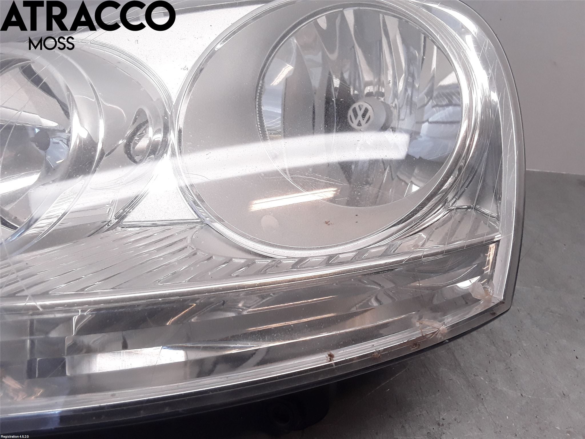 Volkswagen VW GOLF V 04-09 Frontlykt Venstre