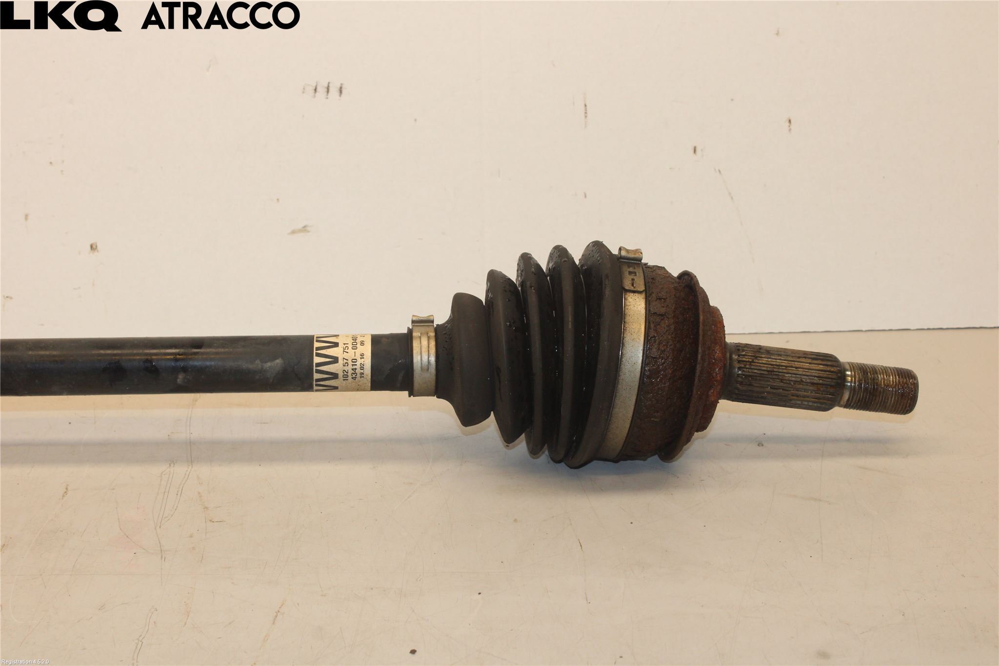 Toyota YARIS XP130 15-20 Drivaksel Foran Kompl Høyre