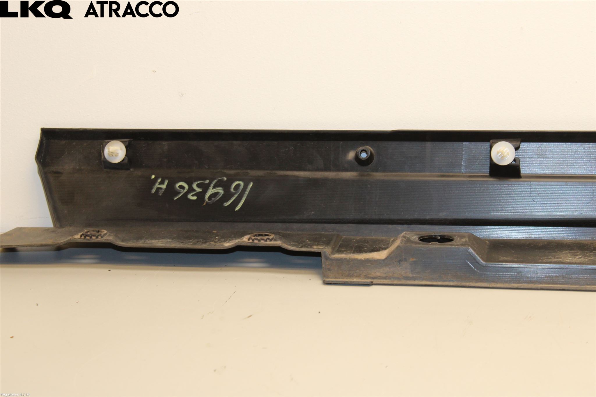 Toyota RAV4 19- Kanalskjørt Høyre