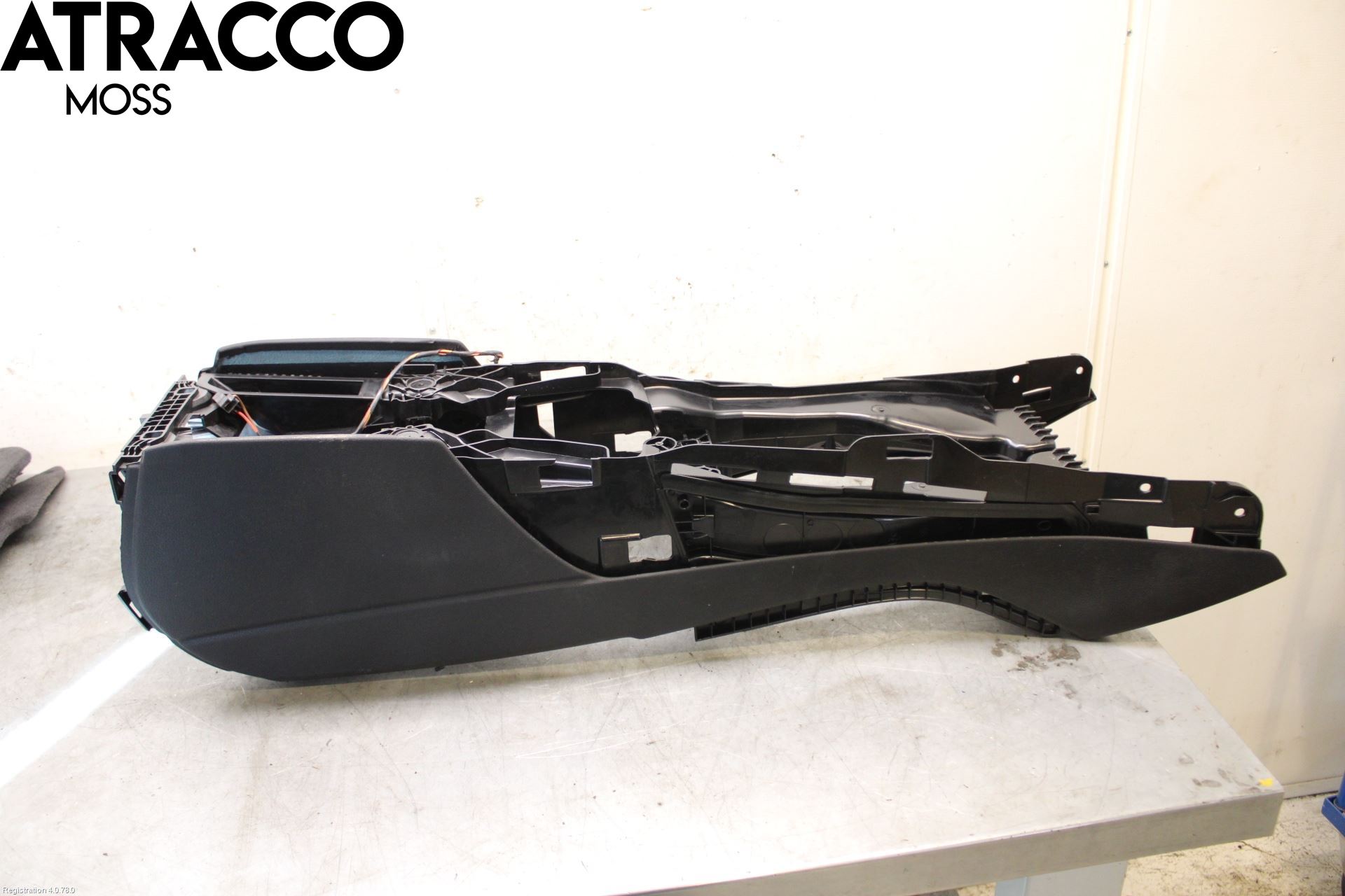 BMW 5 F10/F11/F18 09-17 Innr Konsoll-Lomme