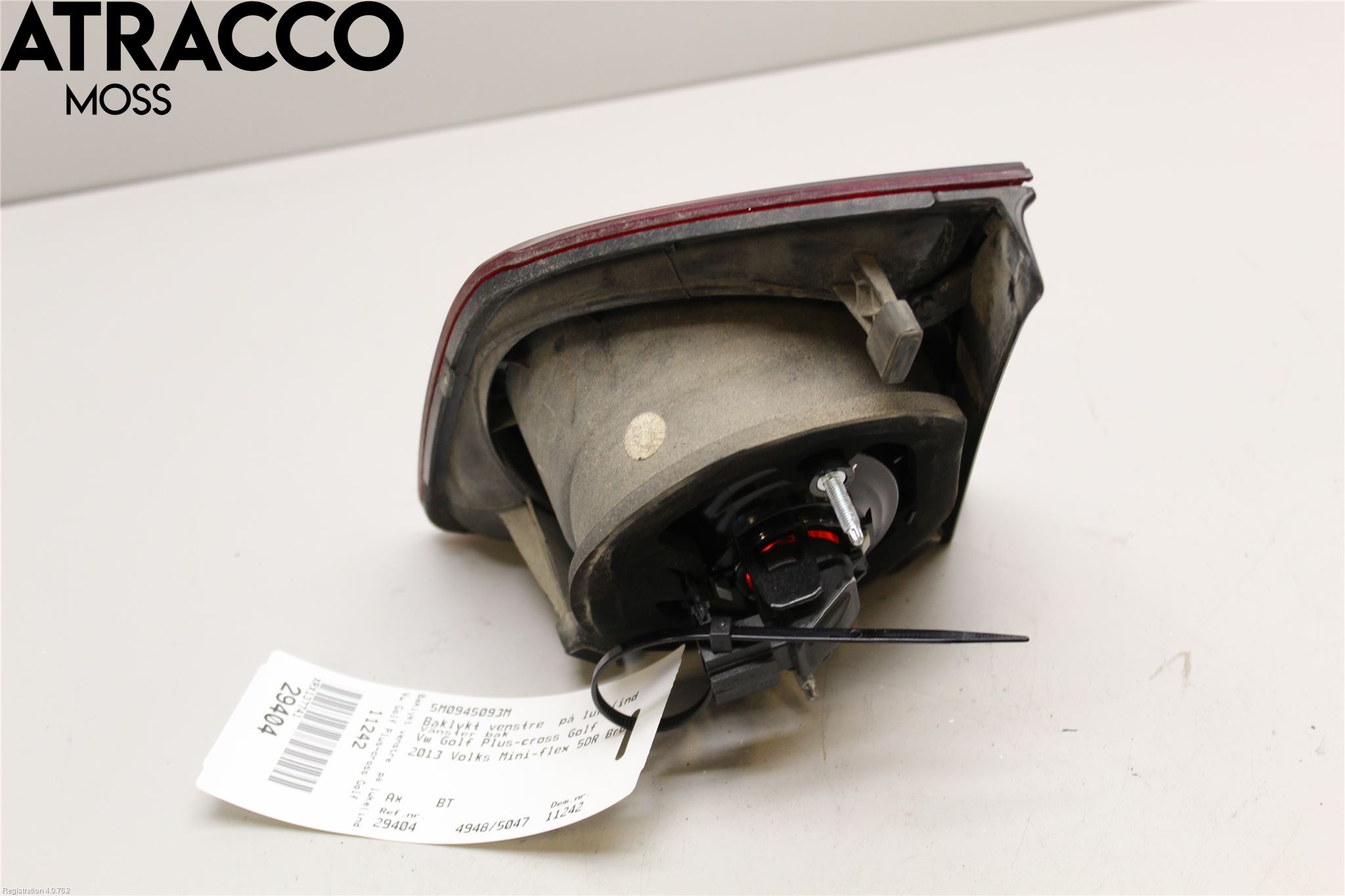 Volkswagen VW GOLF PLUS/CROSS GOLF 04-14 Baklykt Venstre  På Luke(Indre