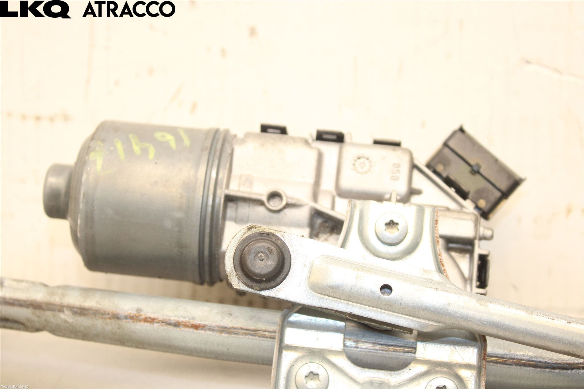 Peugeot PARTNER 08-15 Viskermotor Frontrute