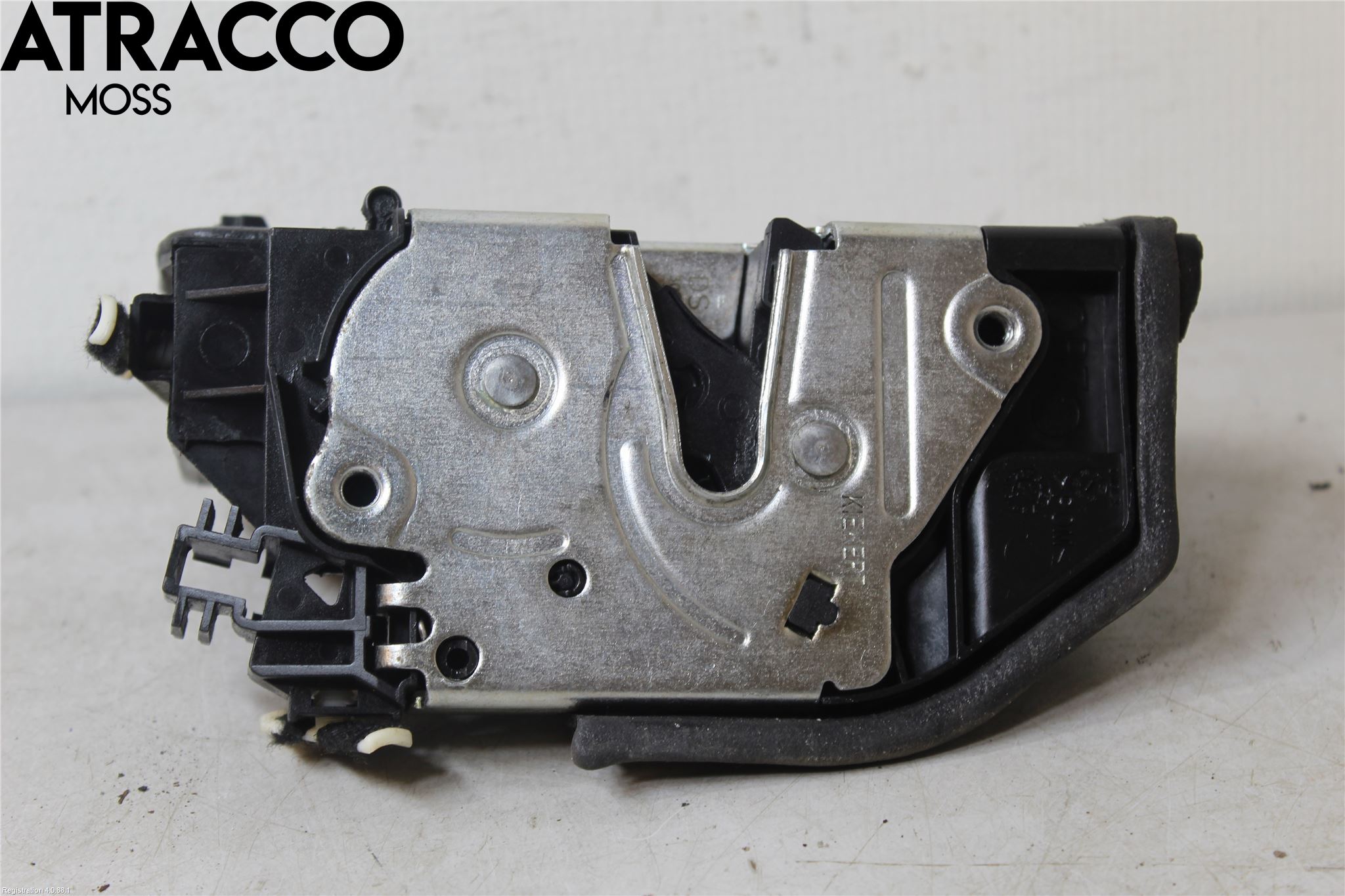 BMW 3 F30/F31/F80 12-19 Dørlås - Låsekasse