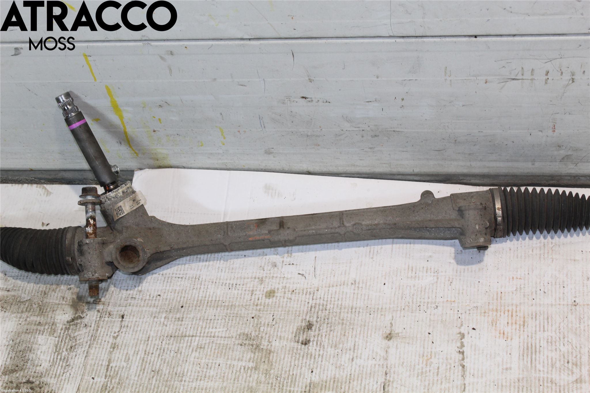 Nissan NV250 20-22 Servo Snekke - Tannstang