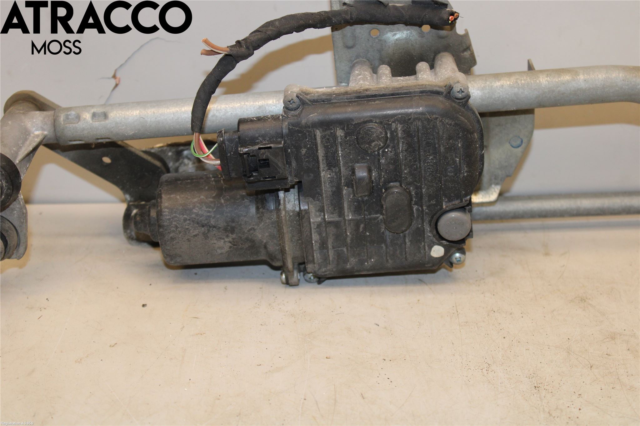 Volkswagen VW PASSAT 11-14 Viskermotor Frontrute