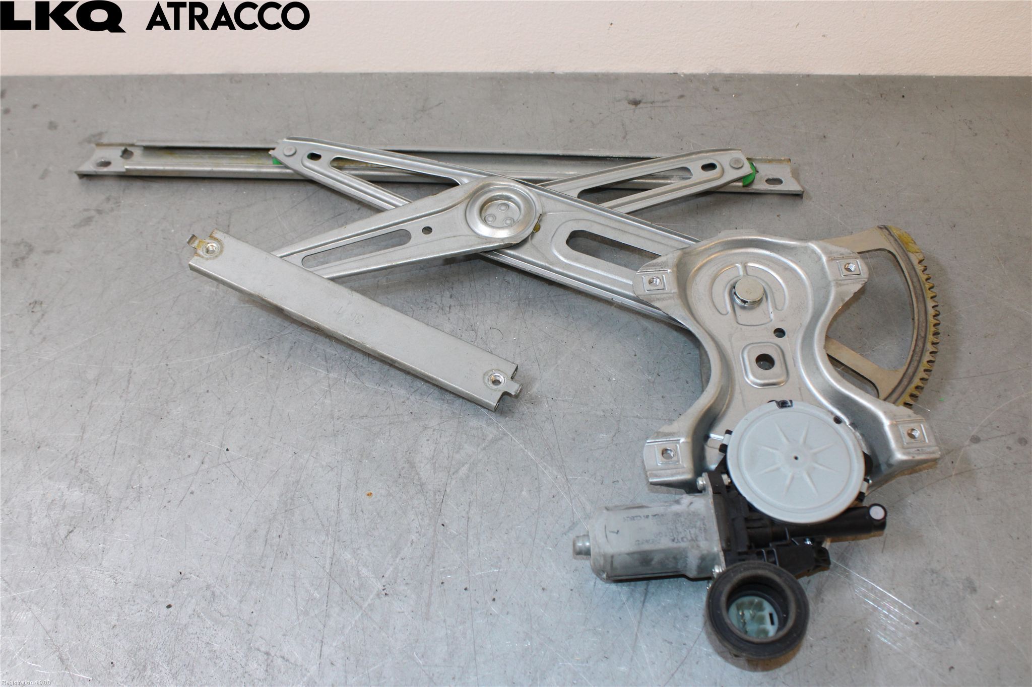Toyota YARIS XP130 12-14 Vindusheis El Komp