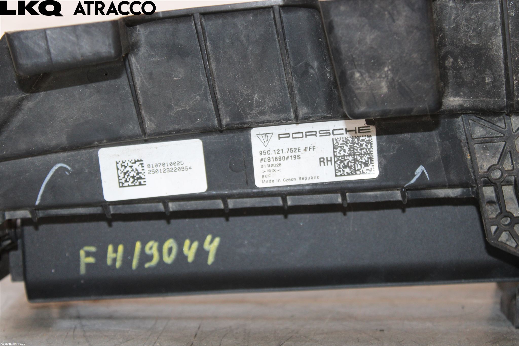 Porsche MACAN/EV 14- Luftstyring Front