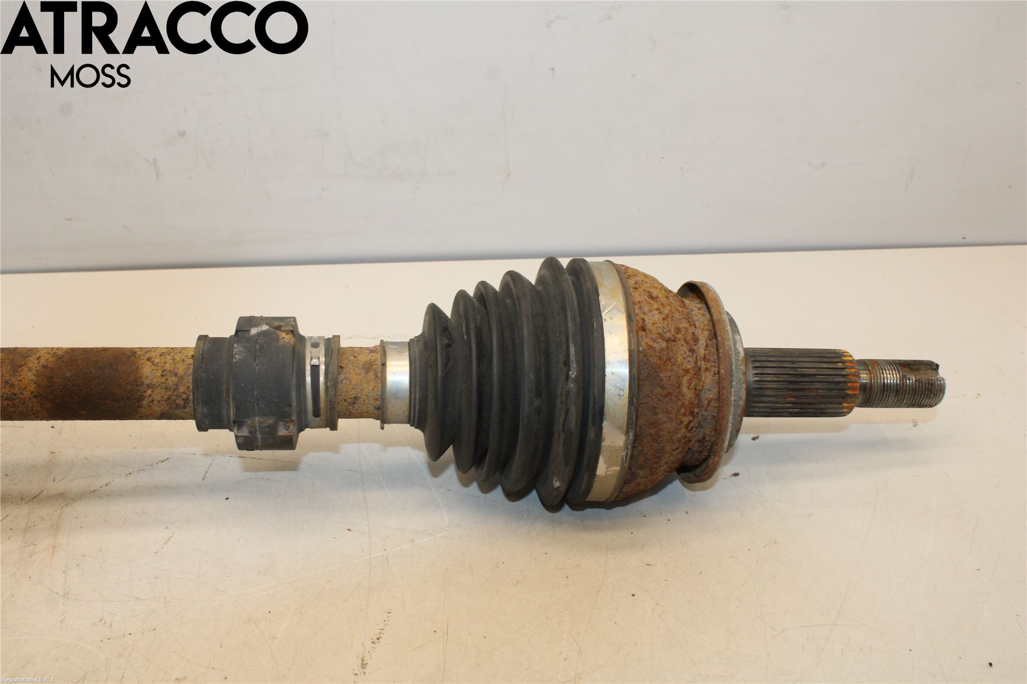 Toyota RAV4 13-18 Drivaksel Foran Kompl Høyre