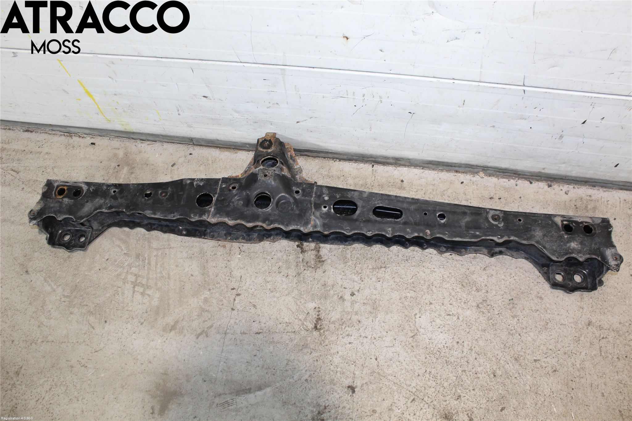 Toyota PRIUS+ ZVW40 12-20 Motorbjelke (Langs Gående )