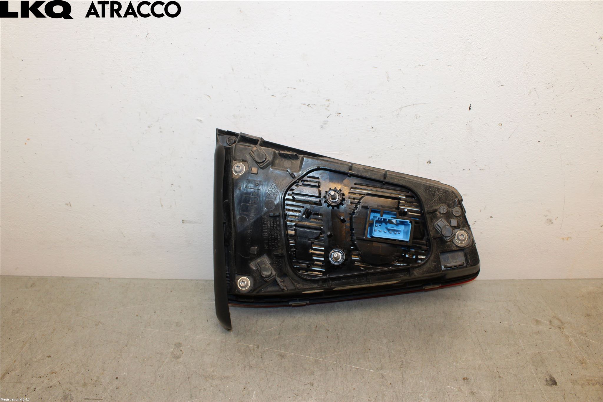 Volkswagen VW PASSAT 15-19 Baklykt Høyre  På Luke(Indre)