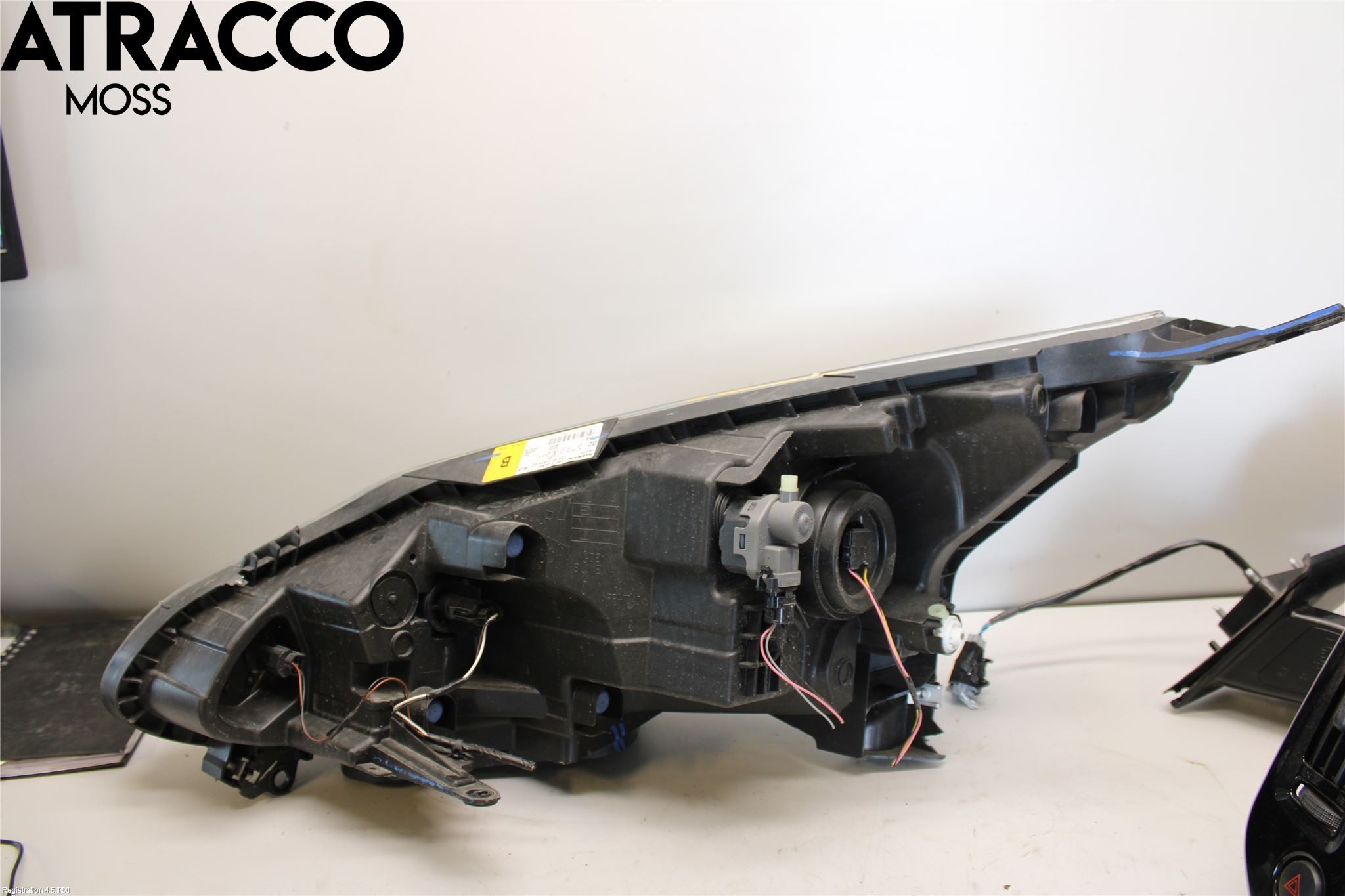 Nissan E-NV200/EVALIA Frontlykt Høyre