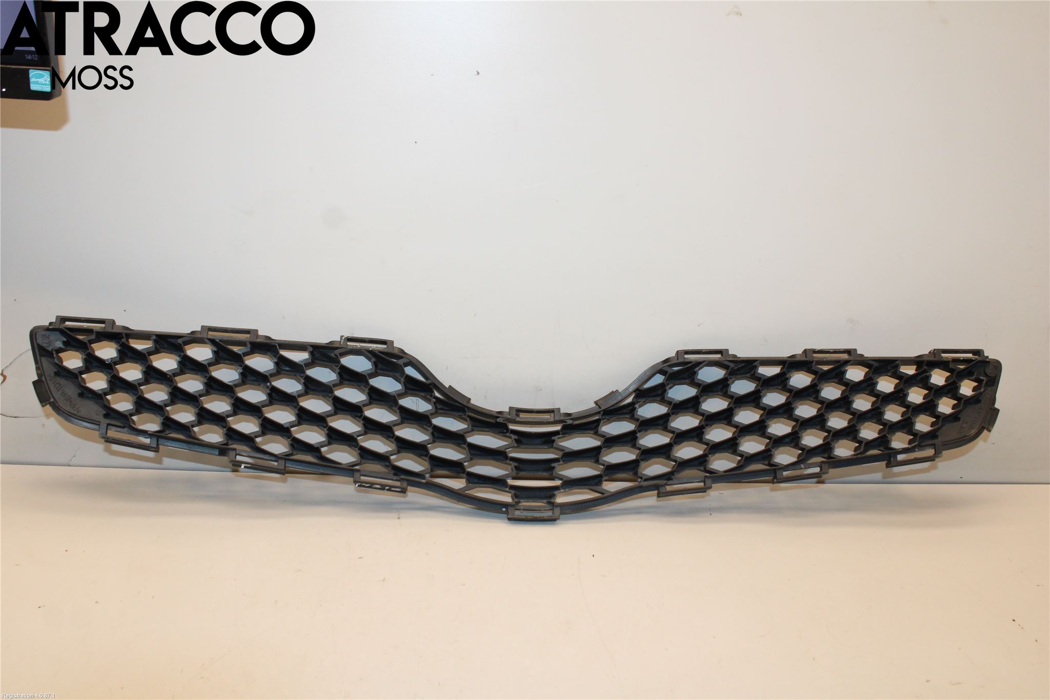 Toyota YARIS XP90 06-11 Grill Komplett