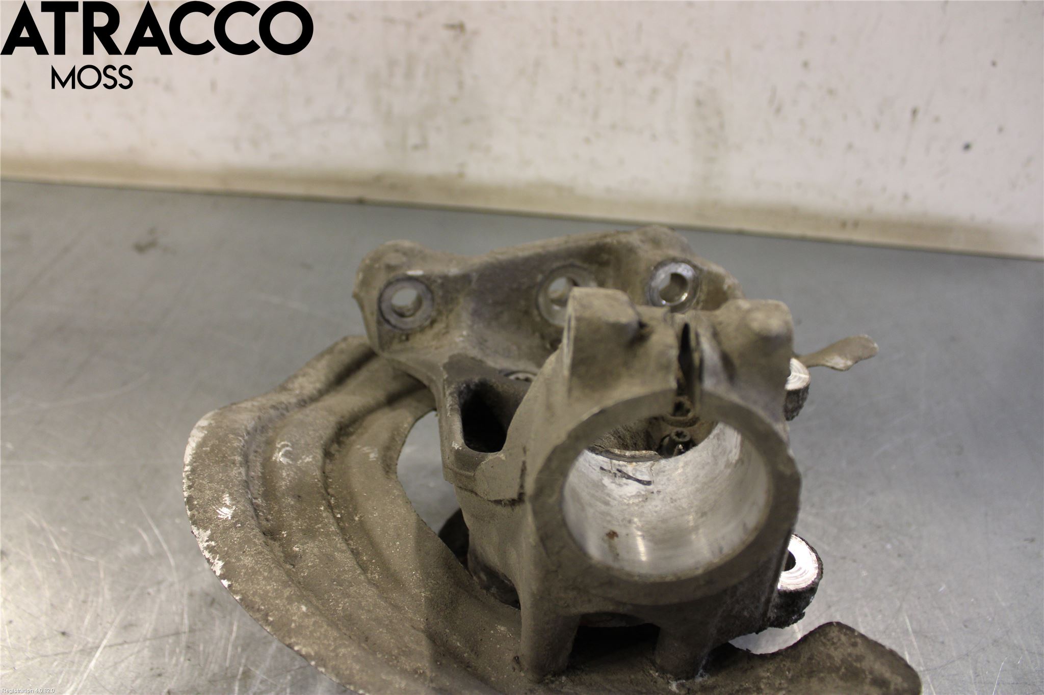 BMW 3 F30/F31/F80 12-19 Spindel Vf