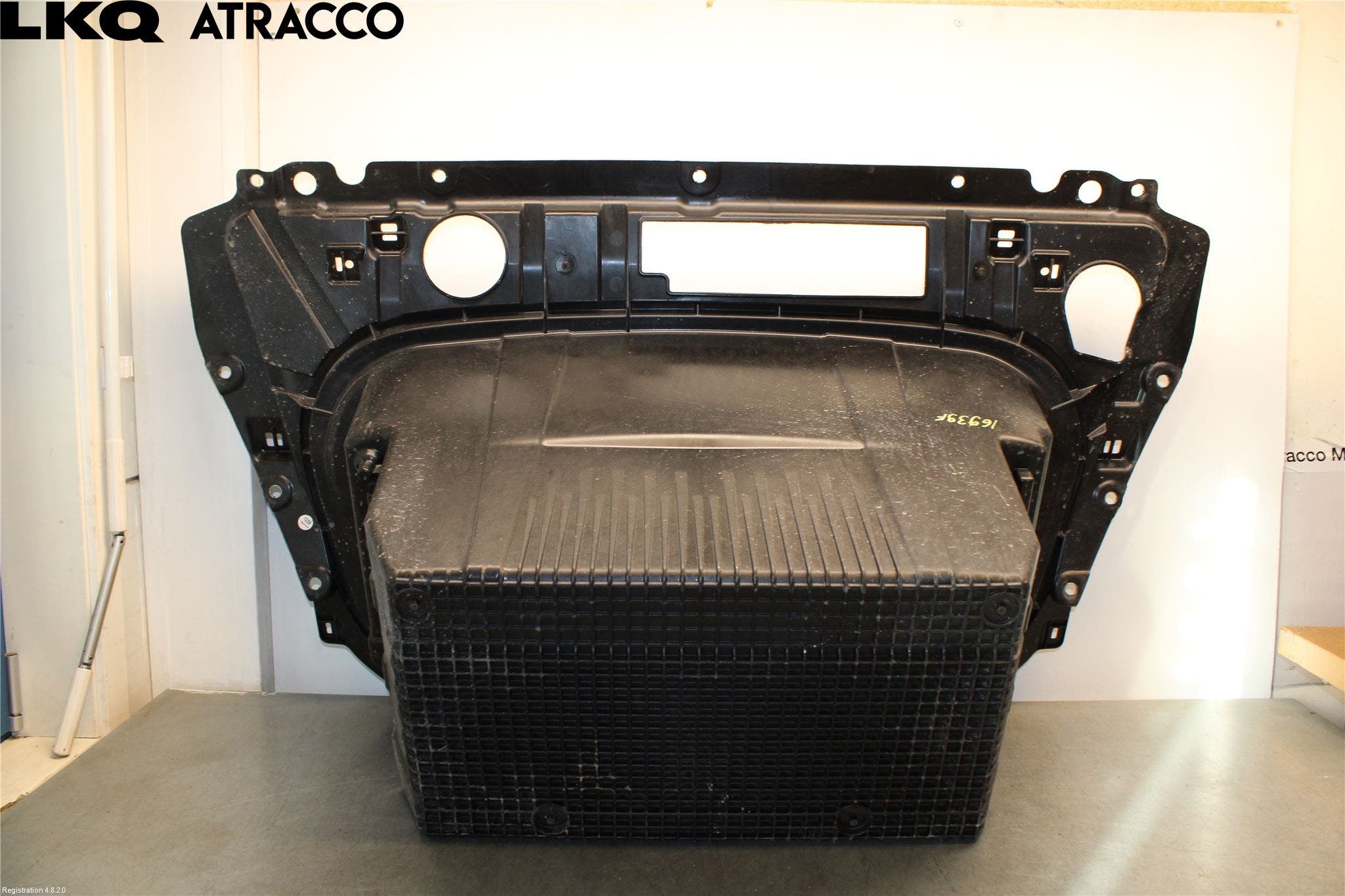 Porsche TAYCAN 20- Innr Bakluketrekk