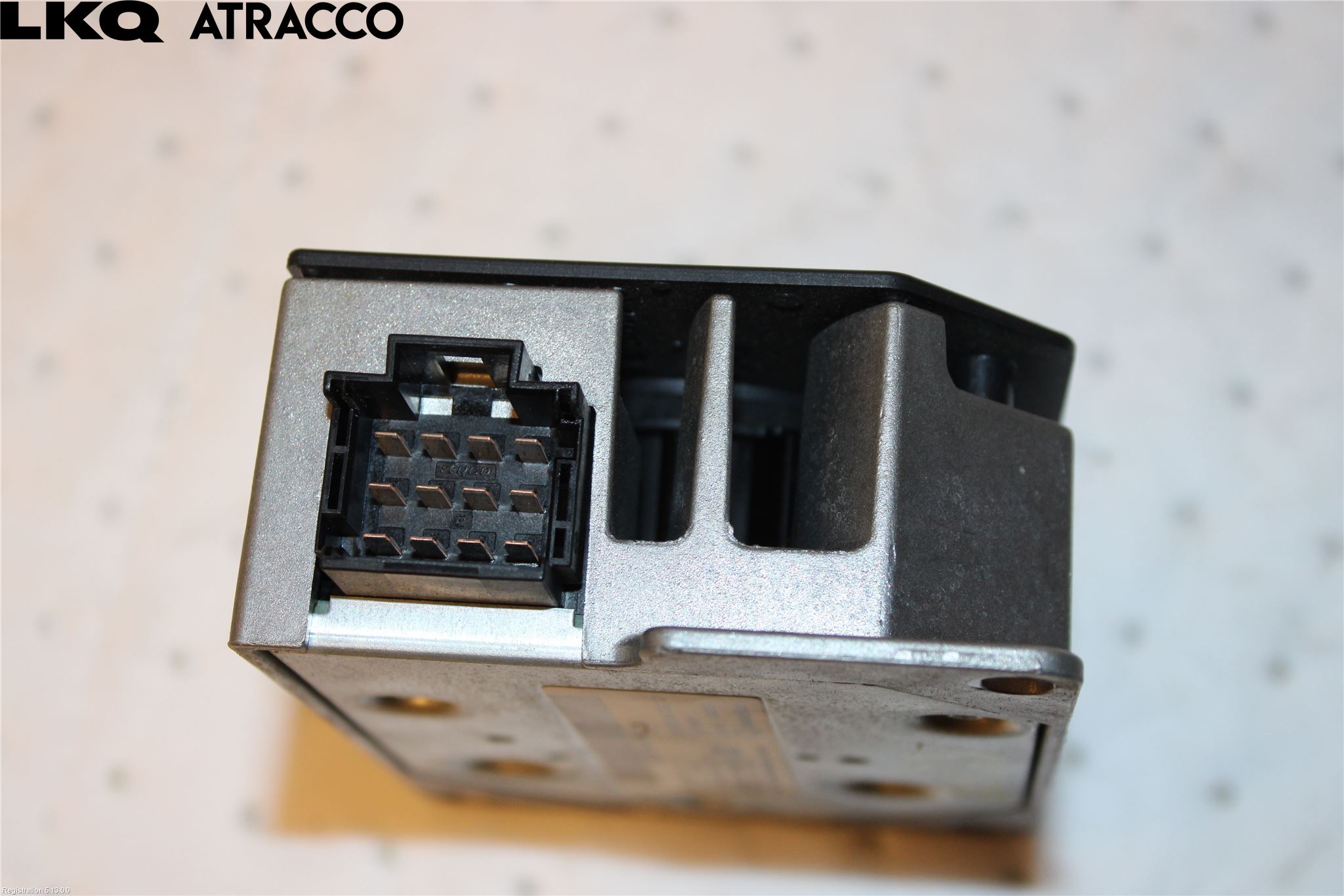 Mercedes-Benz MB E-KLASS (W212) 09-16 Stereo Forsterker