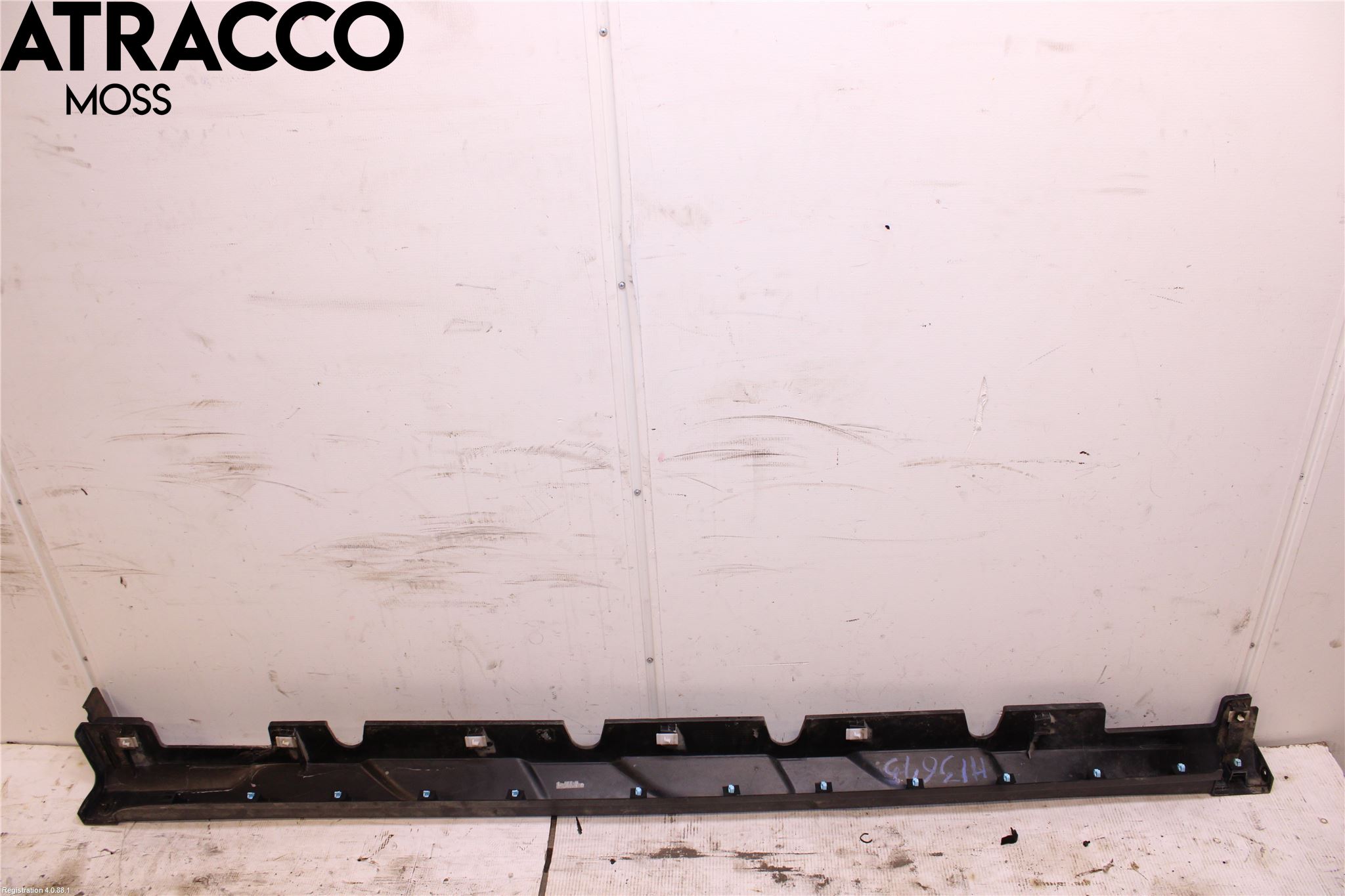 Hyundai KONA/ELECTRIC OS 18-23 Kanalskjørt Høyre