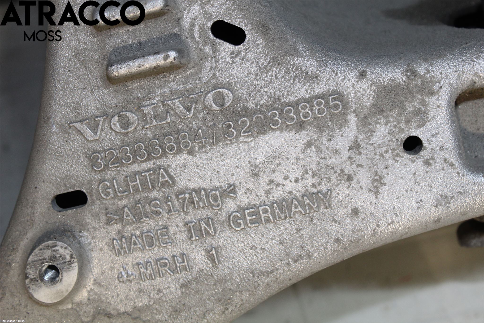 Volvo XC40/RECHARGE 18- Bakaksel Feste Travers-Ramme