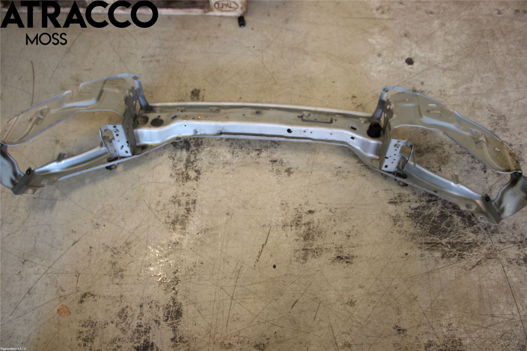 Volvo V50 08-12 Frontplate Øvre