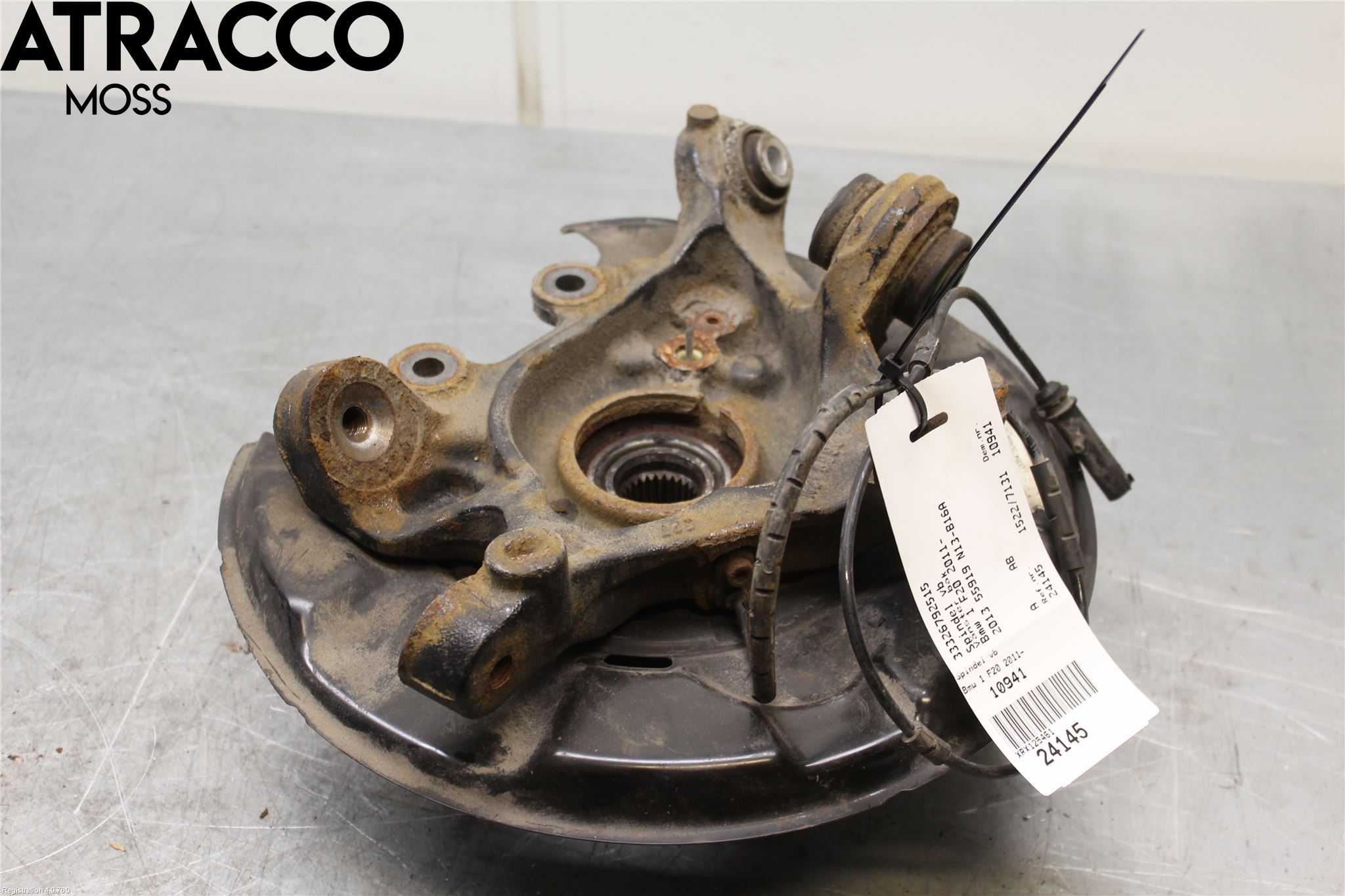 BMW 1 F20/F21 11-19 Spindel Vb