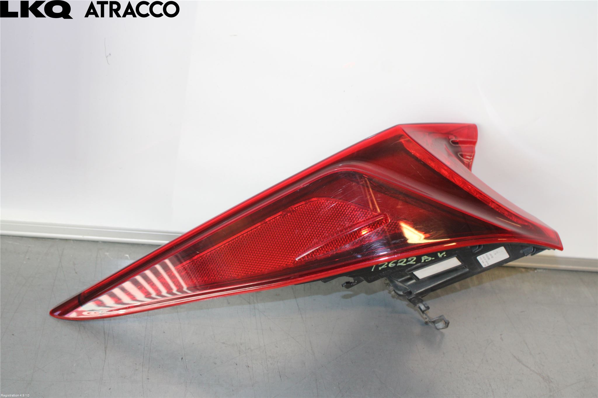 Toyota PRIUS (ZVW50) 16-21 Baklykt Venstre