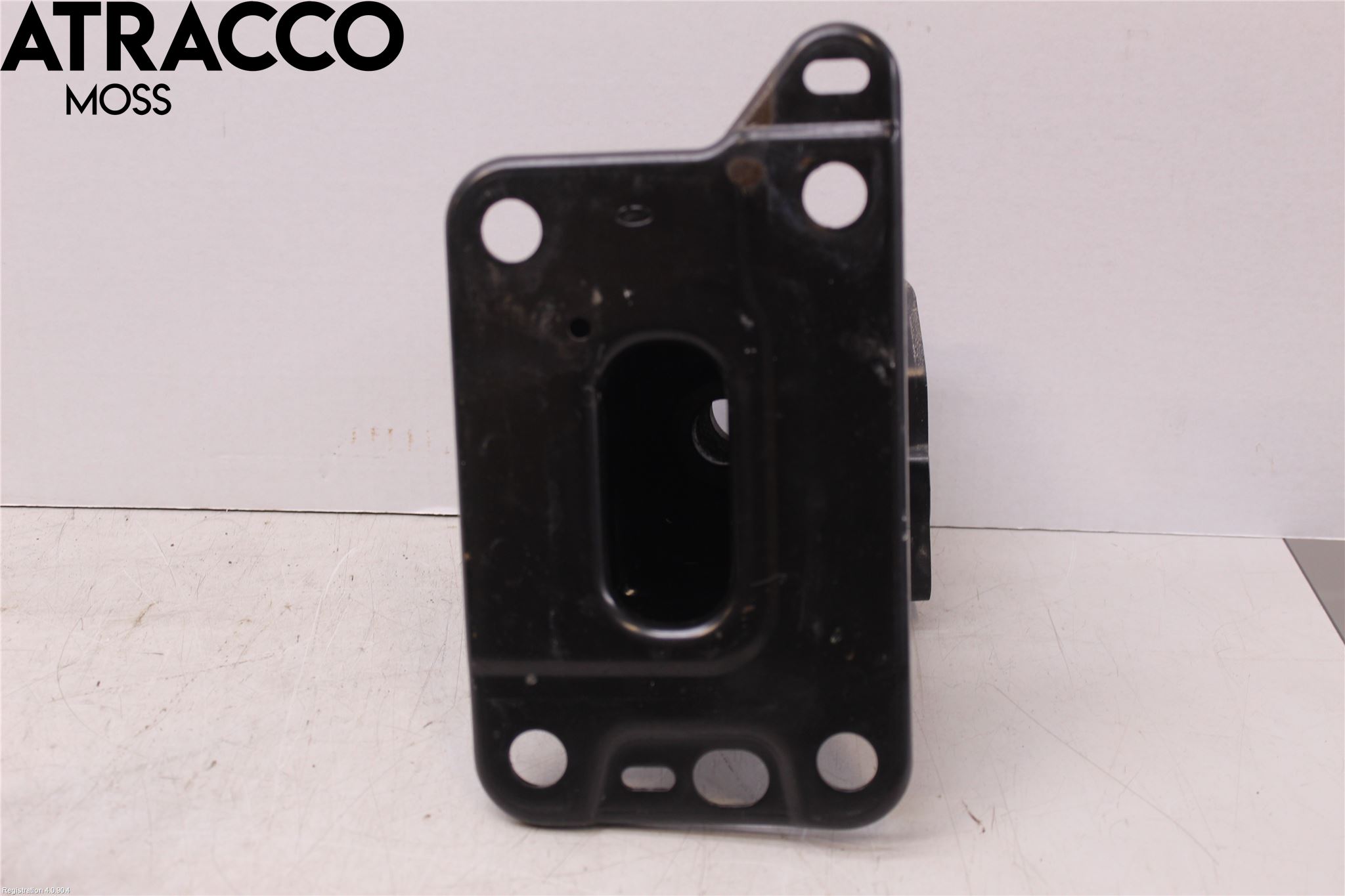 Hyundai IONIQ AE 17-22 Støtfanger Foran Feste