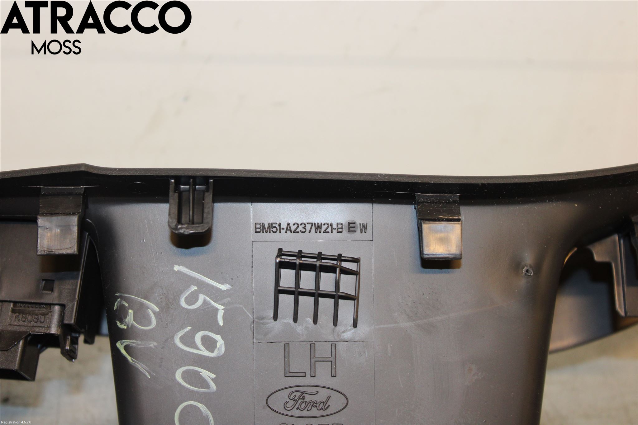 Ford FOCUS 15-18 Bryter Vindusheis