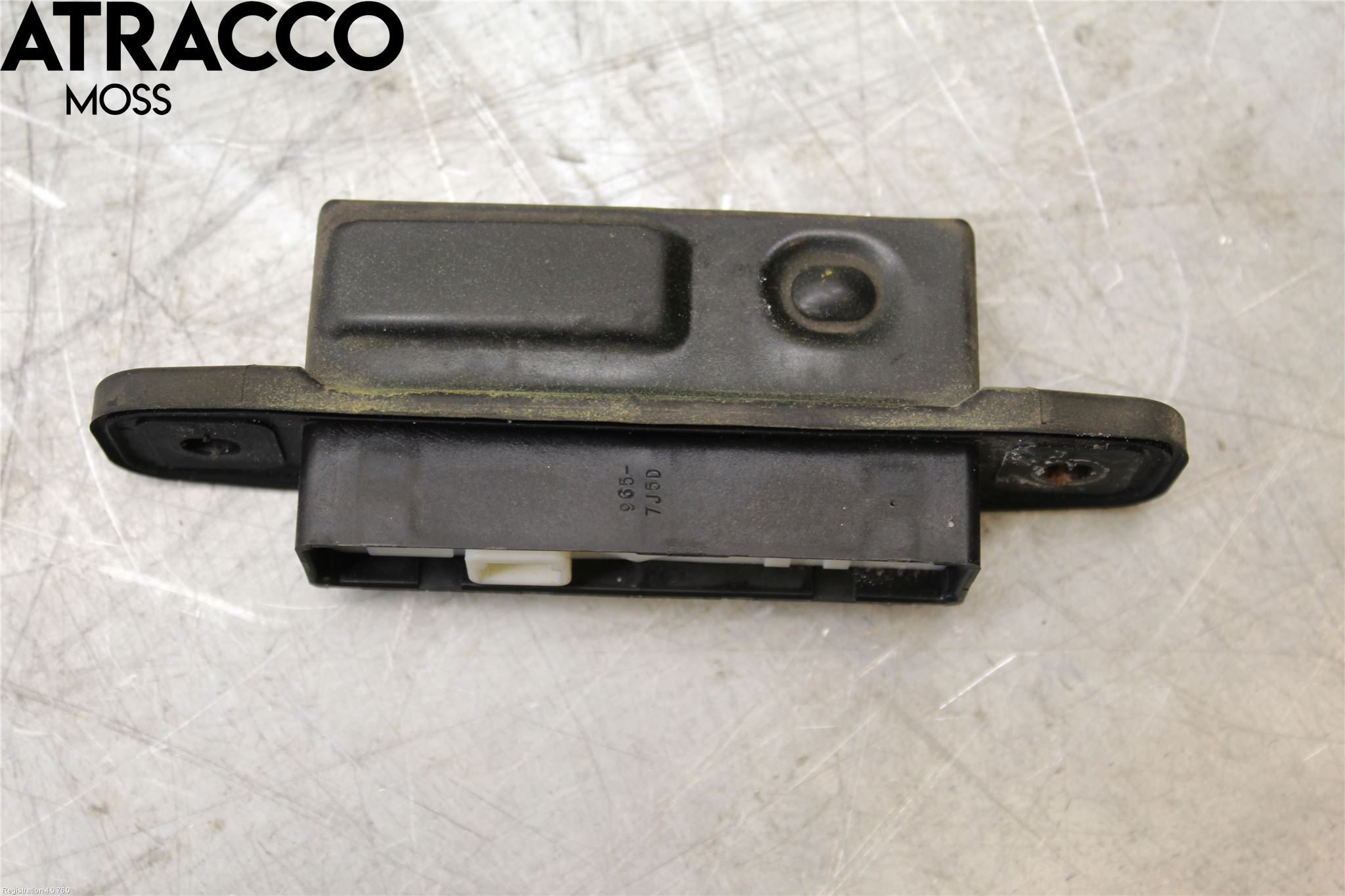 Toyota PRIUS+ ZVW40 12-20 Bryter Bakluke