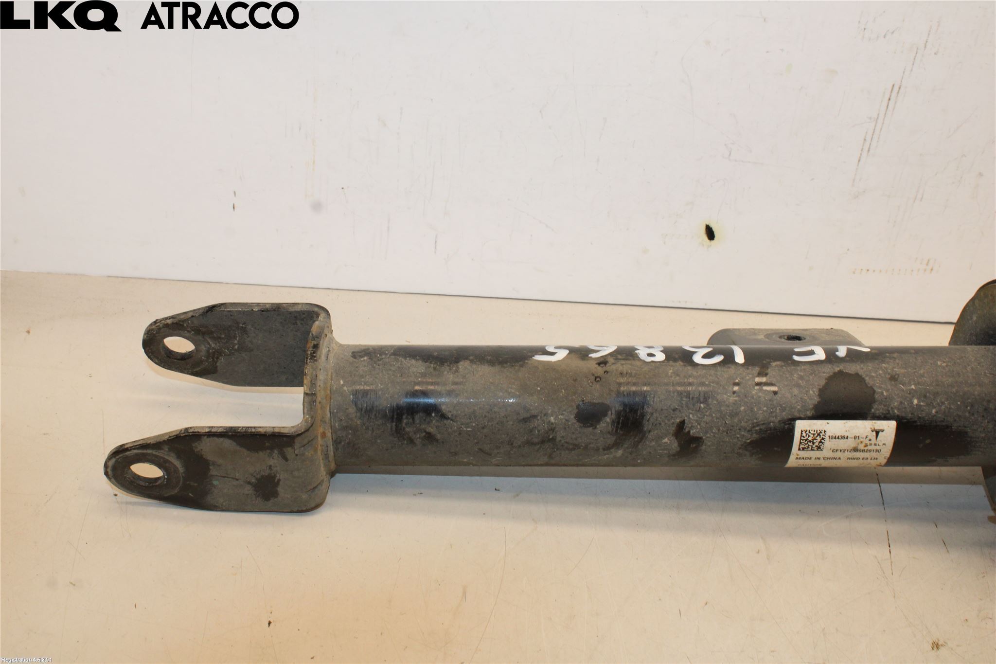 Tesla MODEL 3 17- Fjærbein Foran Venstre