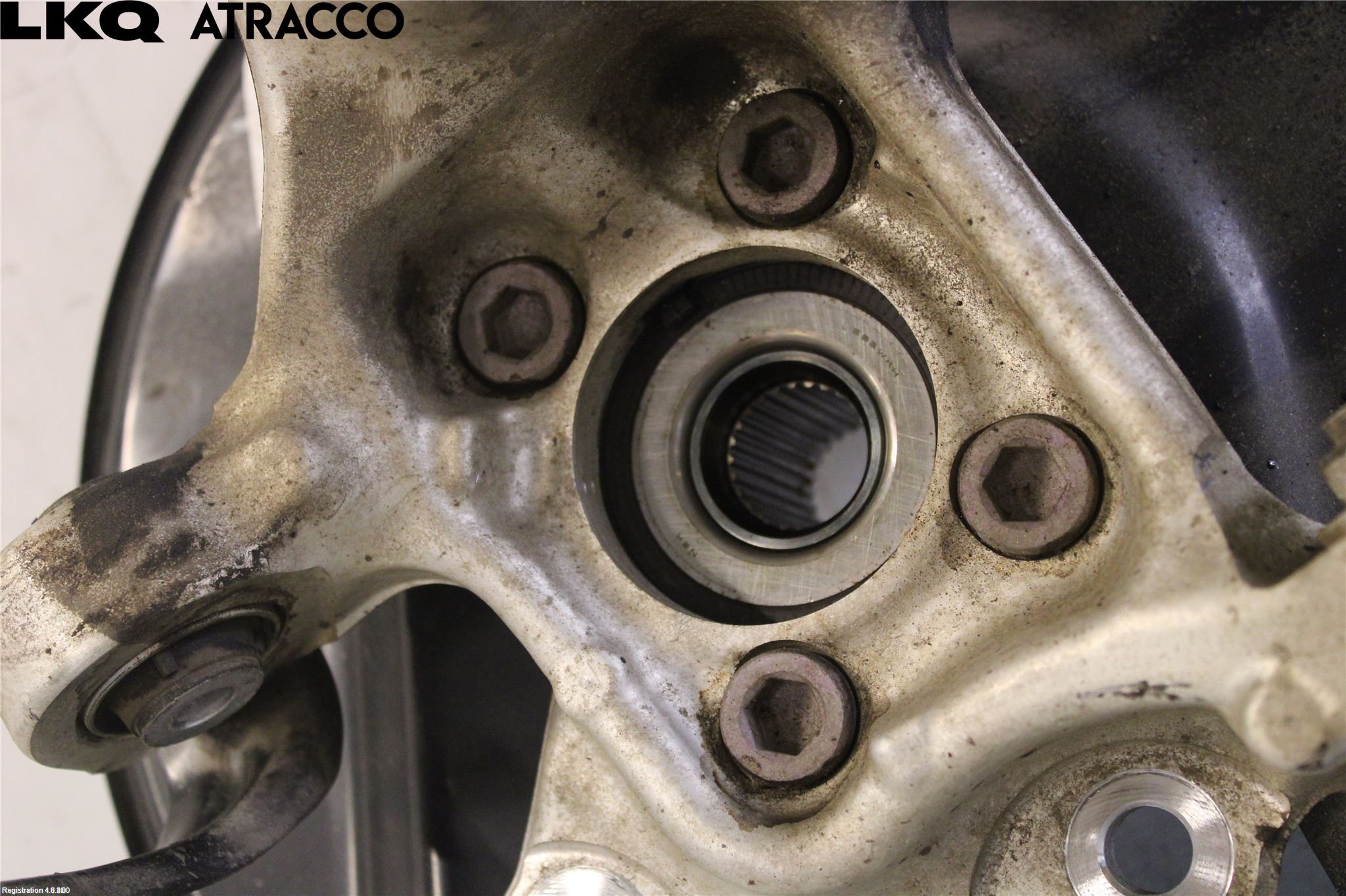 Toyota RAV4 19- Spindel Vb