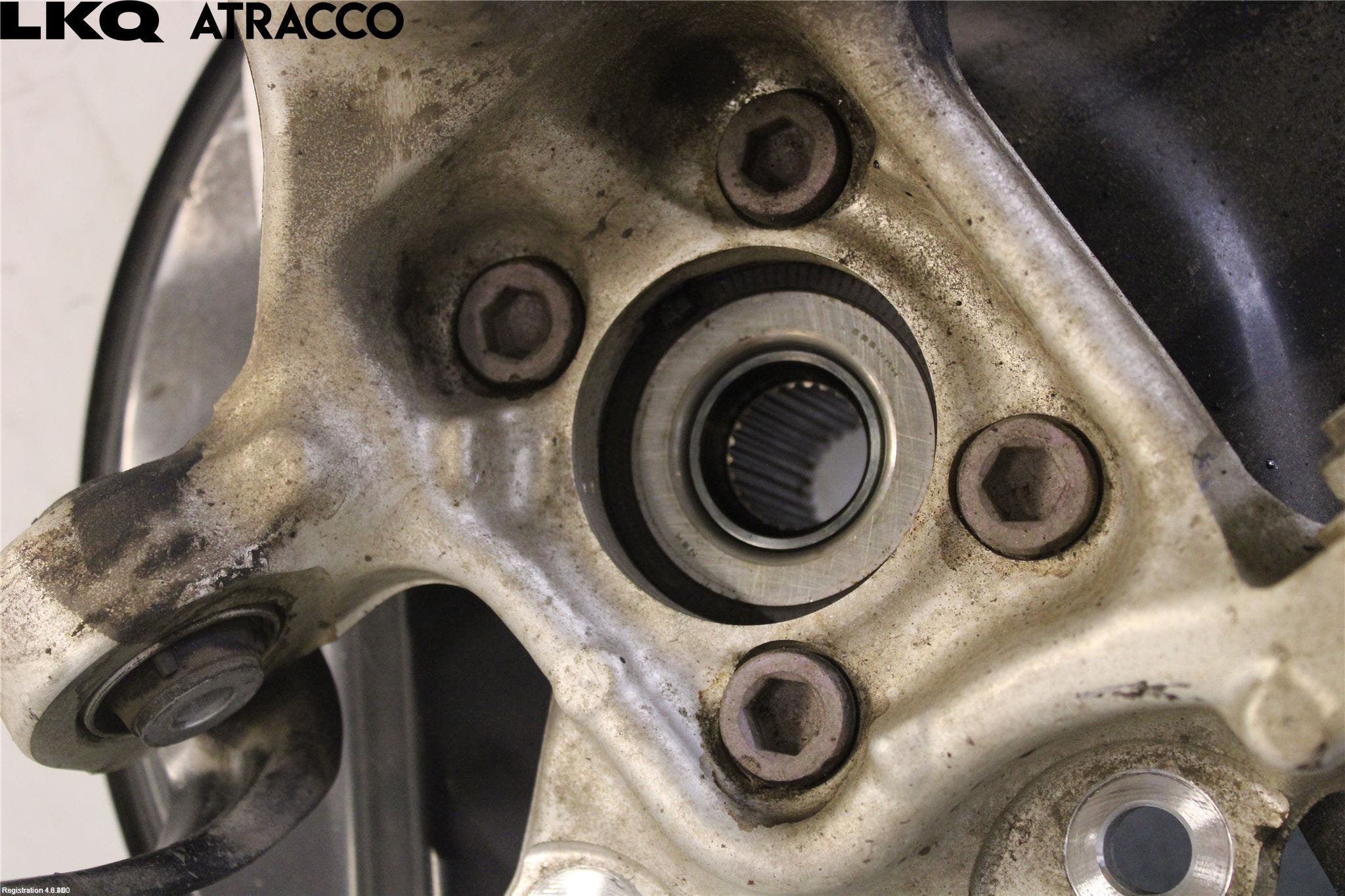 Toyota RAV4 19- Spindel Vb