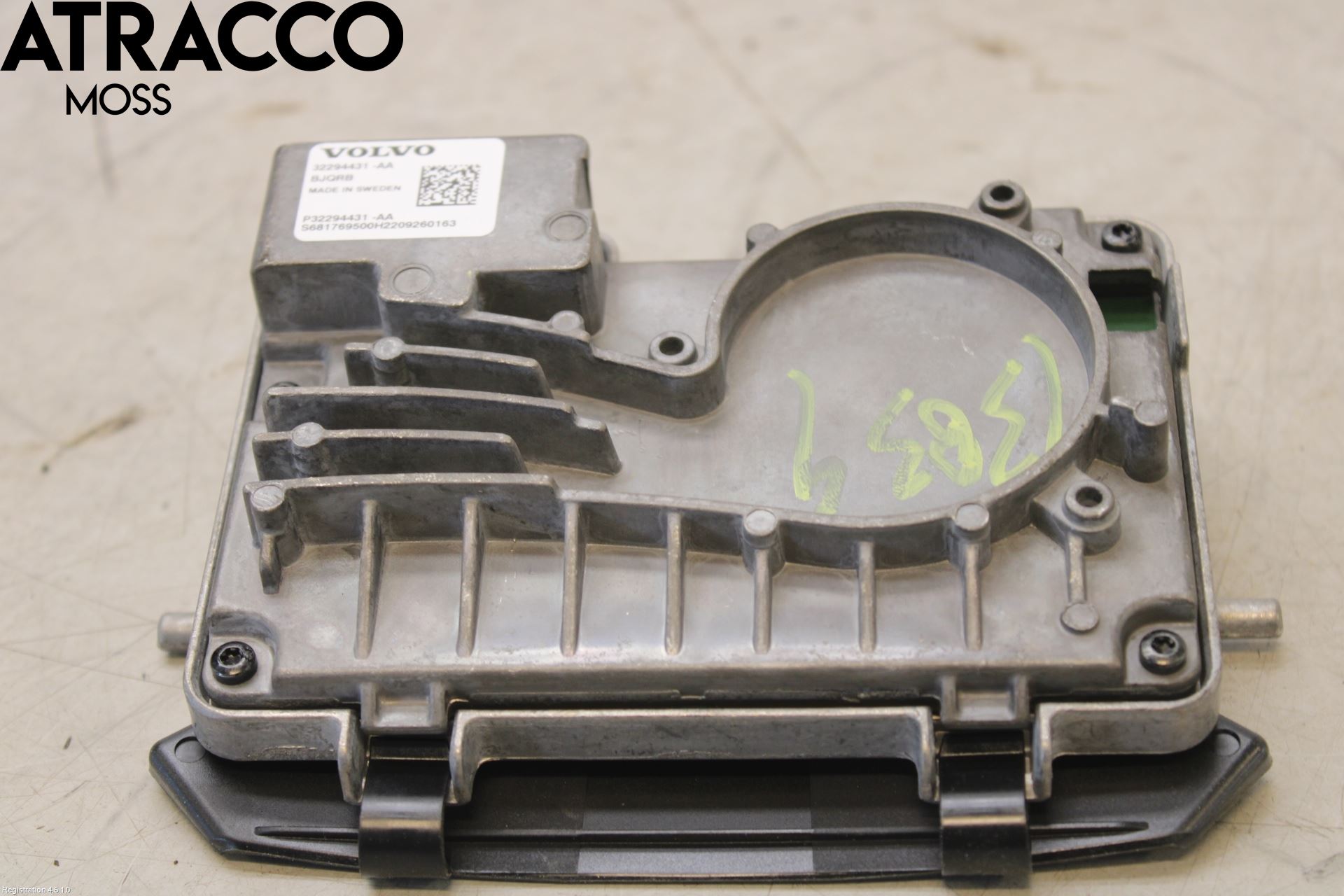 Volvo XC40/RECHARGE 18- Parkeringshjelp Kamera