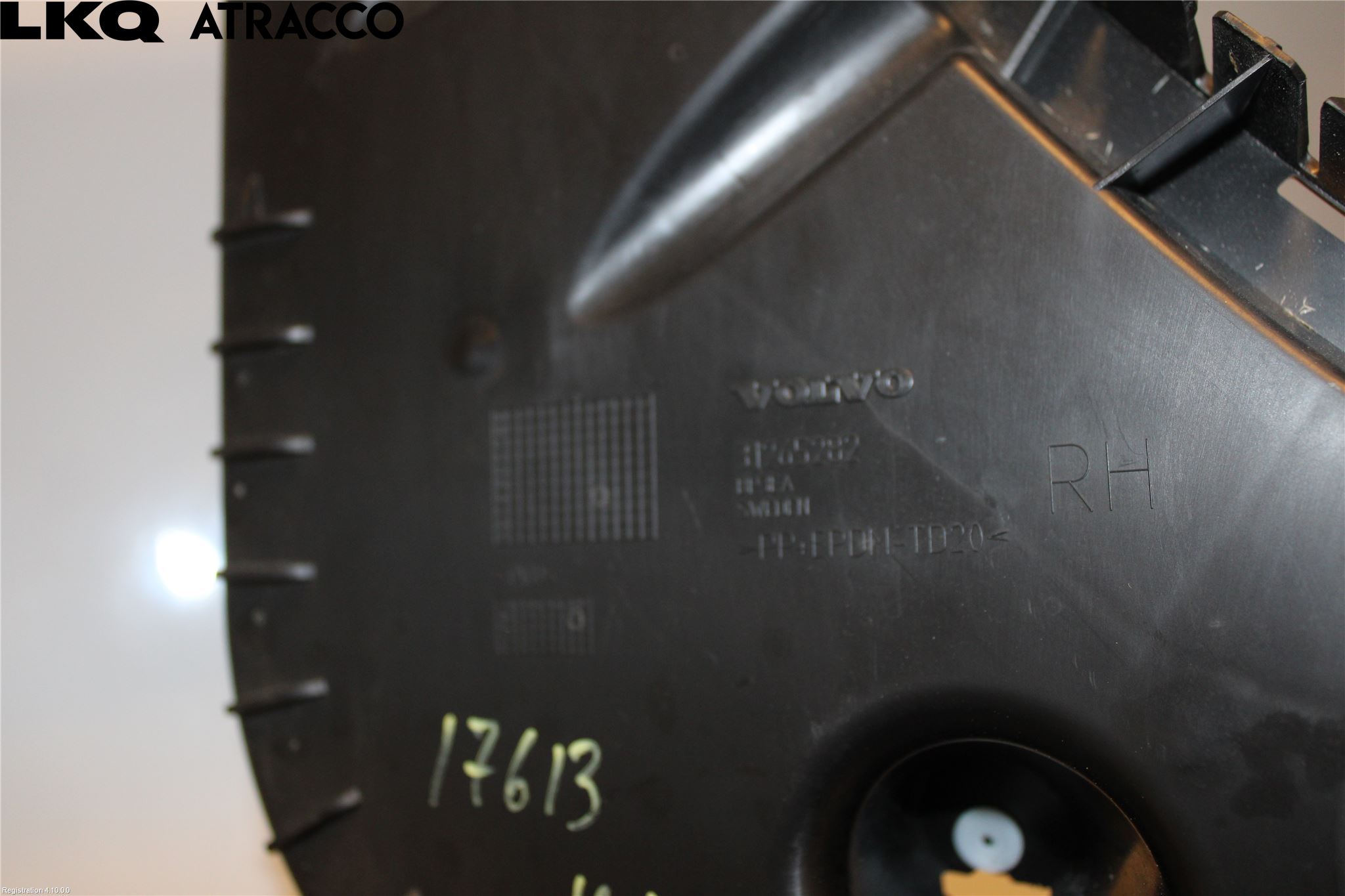 Volvo V60 11-13 Støtfanger Bak Hjørne Høyre