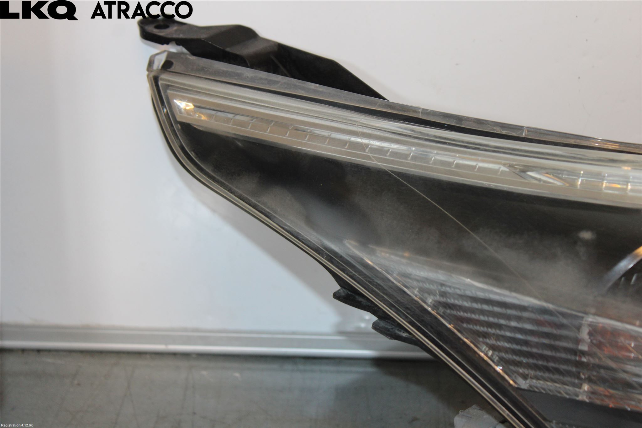 Toyota AVENSIS 09-15 Frontlykt Høyre