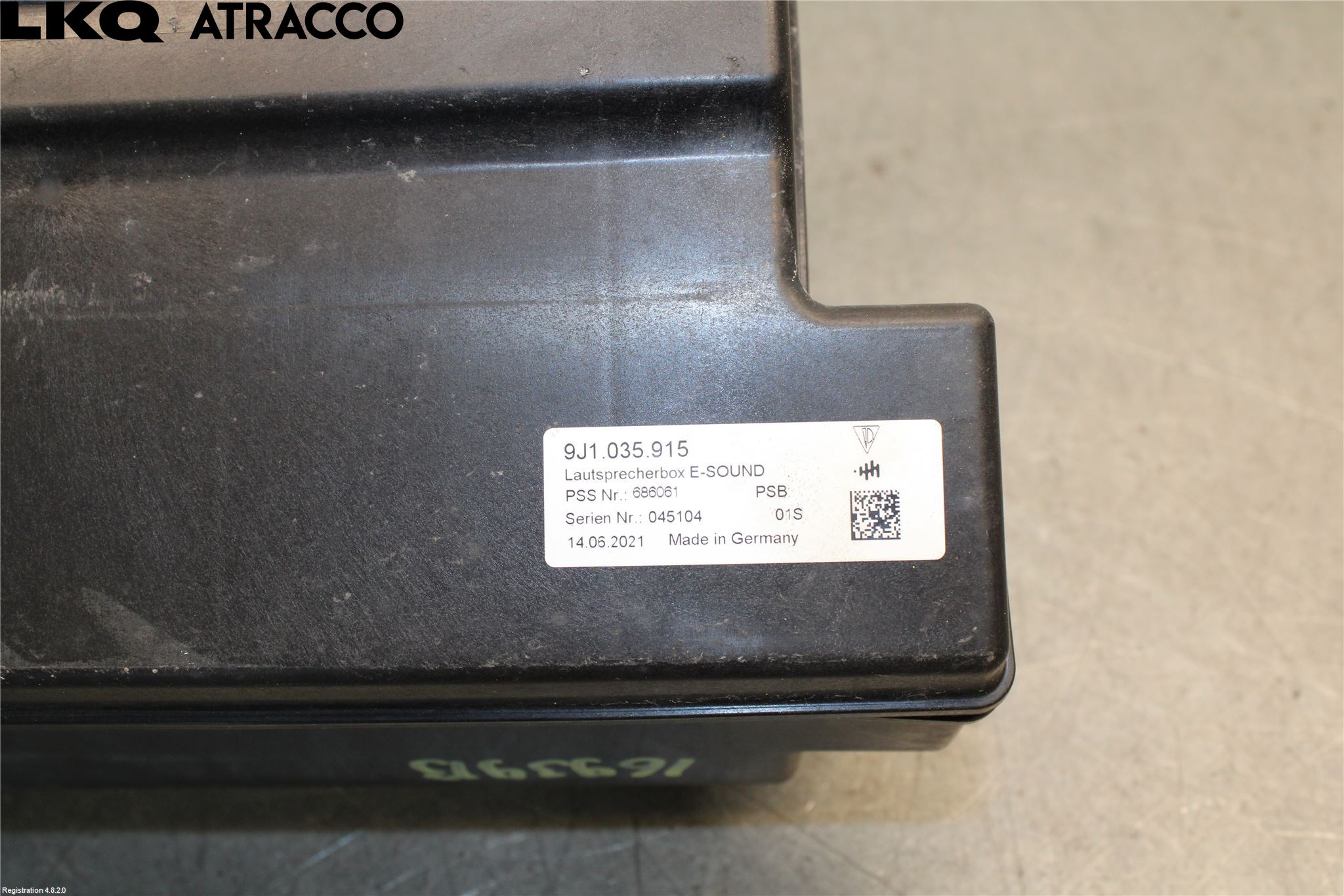 Porsche TAYCAN 20- Innr Høyttaler