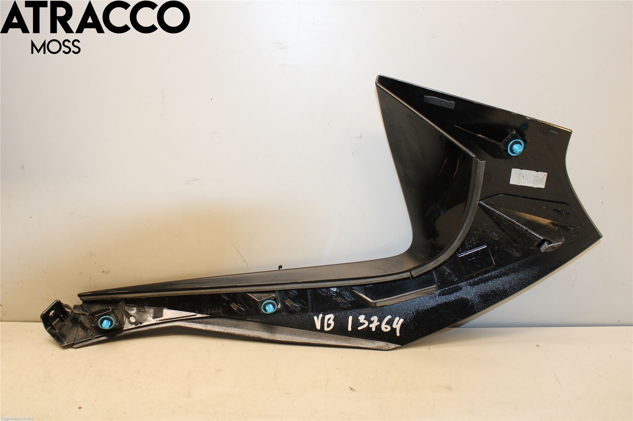 Nissan LEAF 18- Spoiler Bakluke